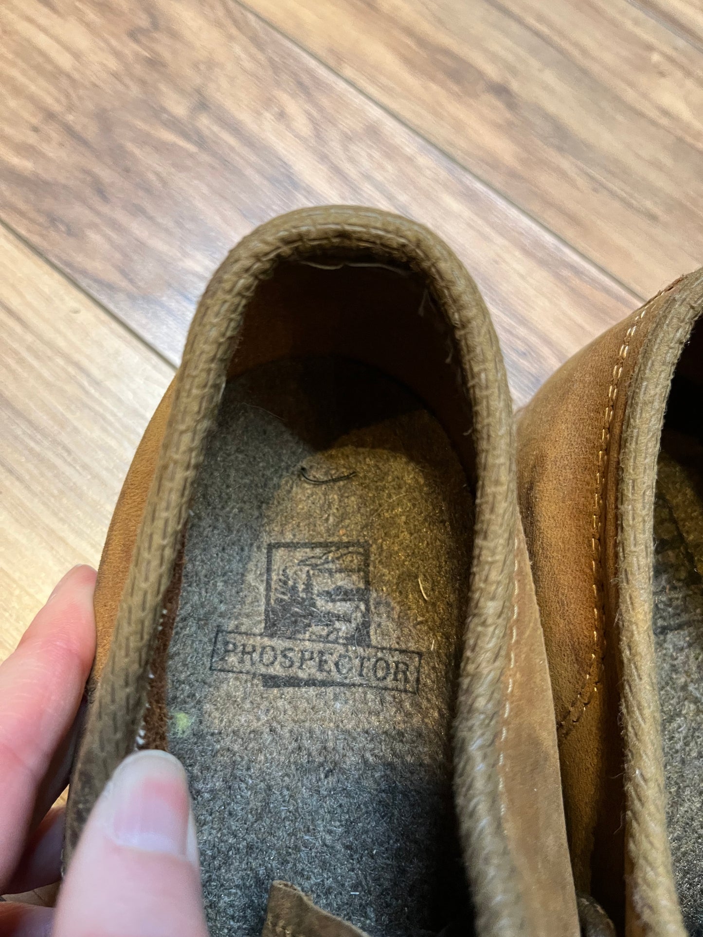 Vintage Prospector 1980’s NWOT deadstock moc toe three eyelet brown leather shoes, Made in Canada
Size US 9 womens