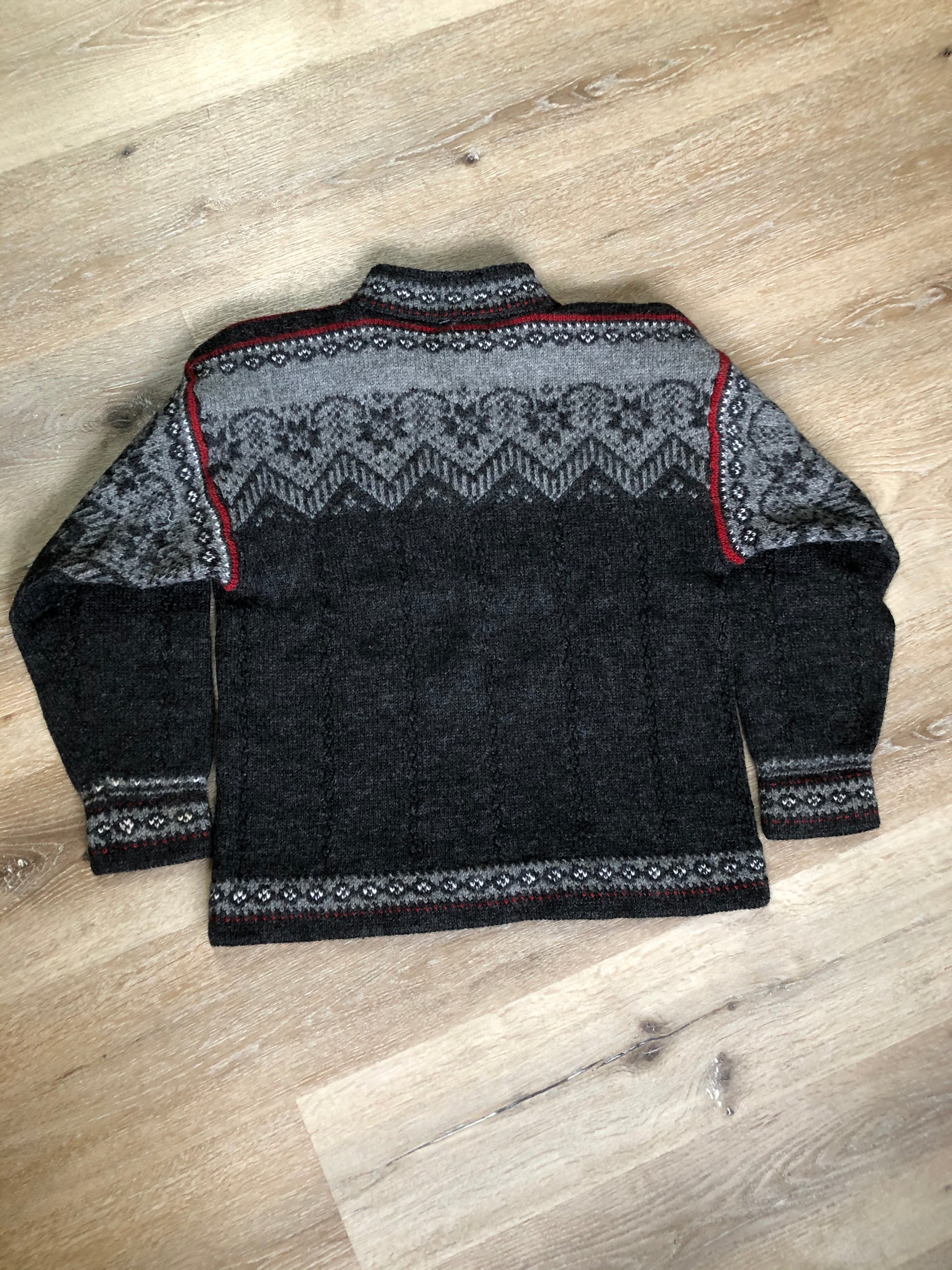 Kingspier Vintage - Handmade grey, red and white wool Norwegian style quarter zip sweater.