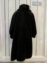 Load image into Gallery viewer, Vintage Peter Hahn long dark brown alpaca and mohair blend coat (75% alpaca, 25% mohair) with two front pockets, hook and eye closures and one button closure at the collar.

Made in Germany. 
Size 14
