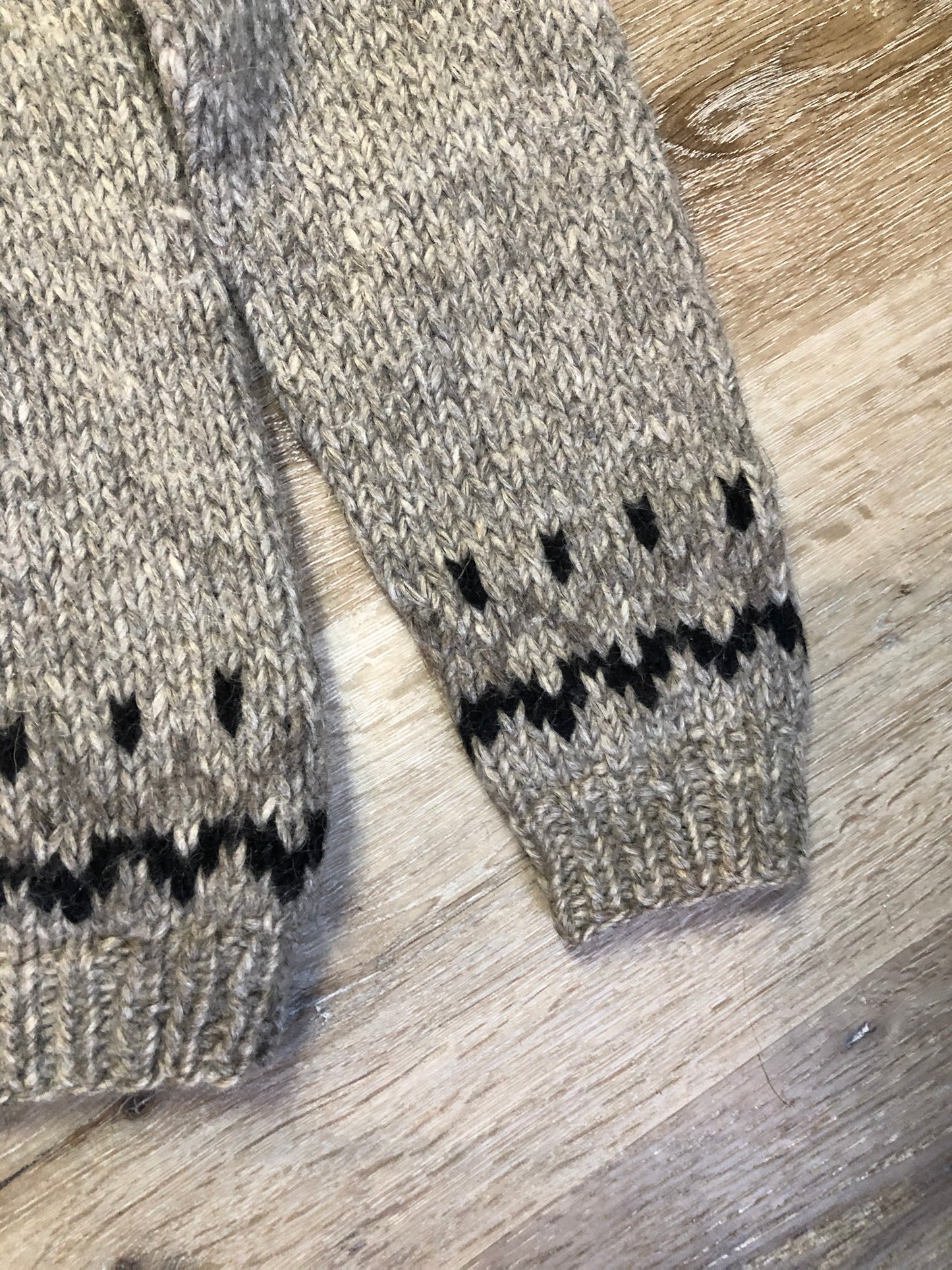 Kingspier Vintage - Handknit wool lopi sweater with grey, white and black design. Made in Nova Scotia, Canada. Size small.