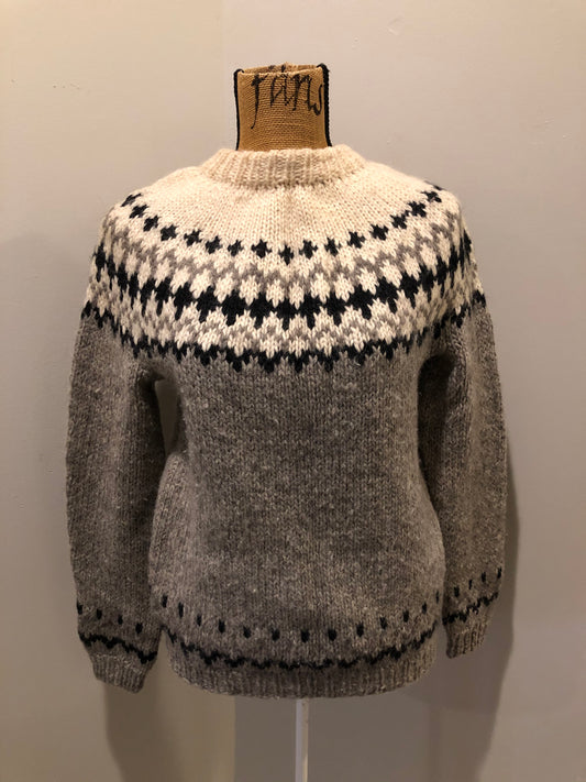 Kingspier Vintage - Handknit wool lopi sweater with grey, white and black design. Made in Nova Scotia, Canada. Size small.
