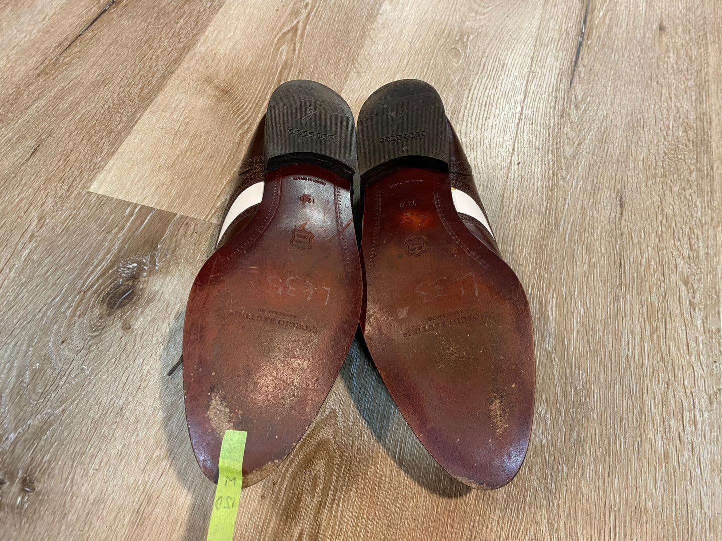 Kingspier Vintage - Brown and White Full Brogue Wingtip Spectator Derbies Handcrafted by Giorgio Brutini - Sizes: 12M 14W 45EURO, Made in Brazil, Leather Soles, Rubber Heels