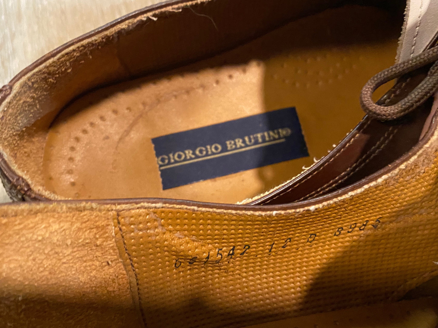 Kingspier Vintage - Brown and White Full Brogue Wingtip Spectator Derbies Handcrafted by Giorgio Brutini - Sizes: 12M 14W 45EURO, Made in Brazil, Leather Soles, Rubber Heels