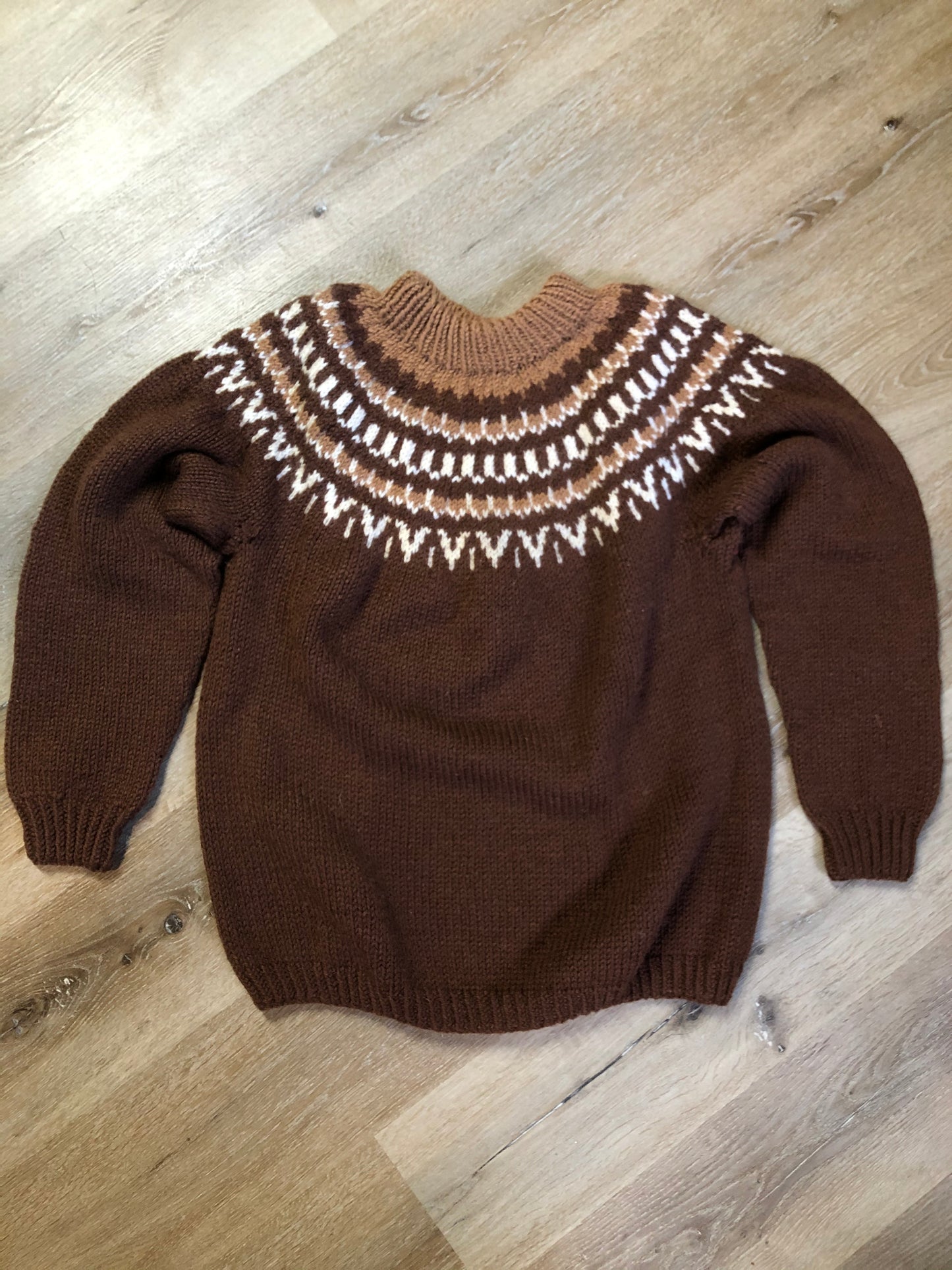 Kingspier Vintage - Handknit lopi sweater with warm brown and white design. Fibres unknown. Made in Nova Scotia, Canada. Size medium.