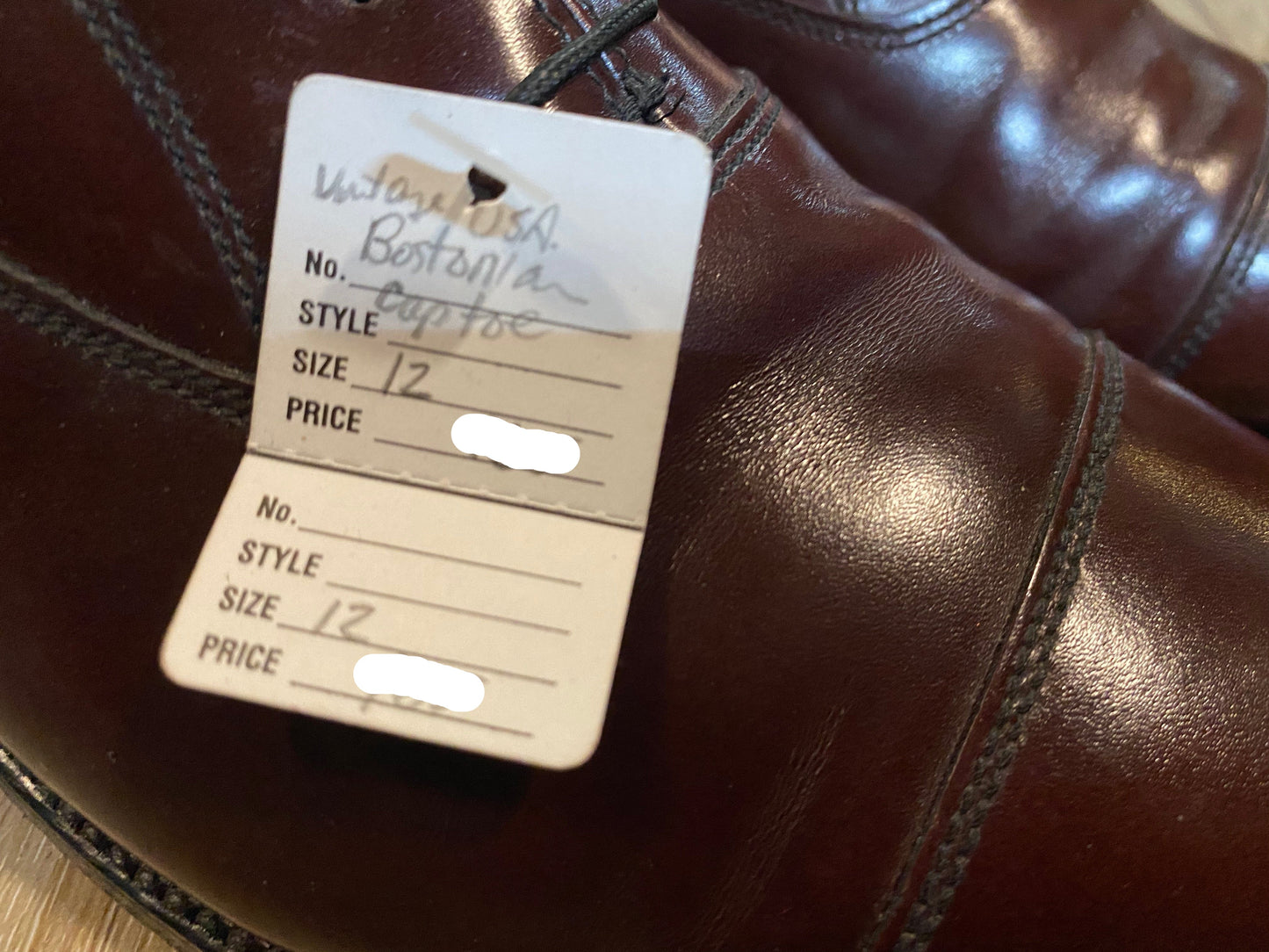 Kingspier Vintage - Burgundy Leather Cap Toe Oxfords by Bostonian - Sizes: 12M 14W 45EURO, Made in USA, Man Made Insoles, Leather Soles, Rubber Heels