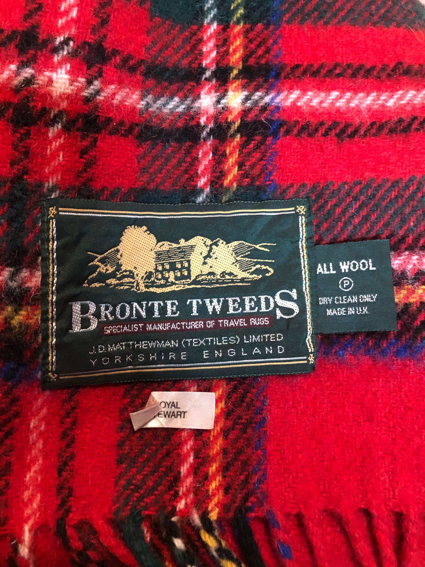 Kingspier Vintage - Royal Stewart tartan wool throw.