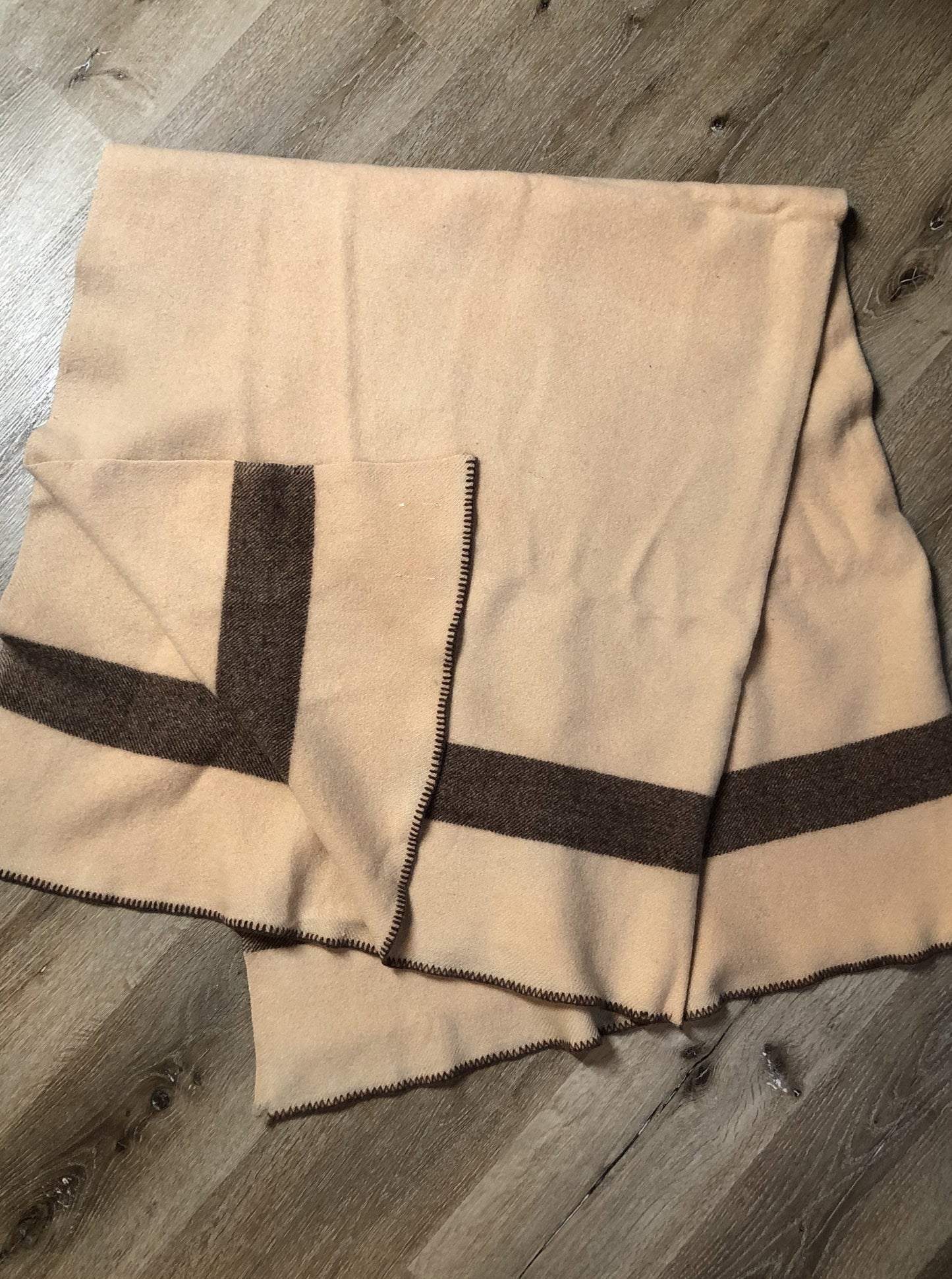 Kingspier Vintage - Vintage beige 100% Wool small blanket or throw with brown stripe.