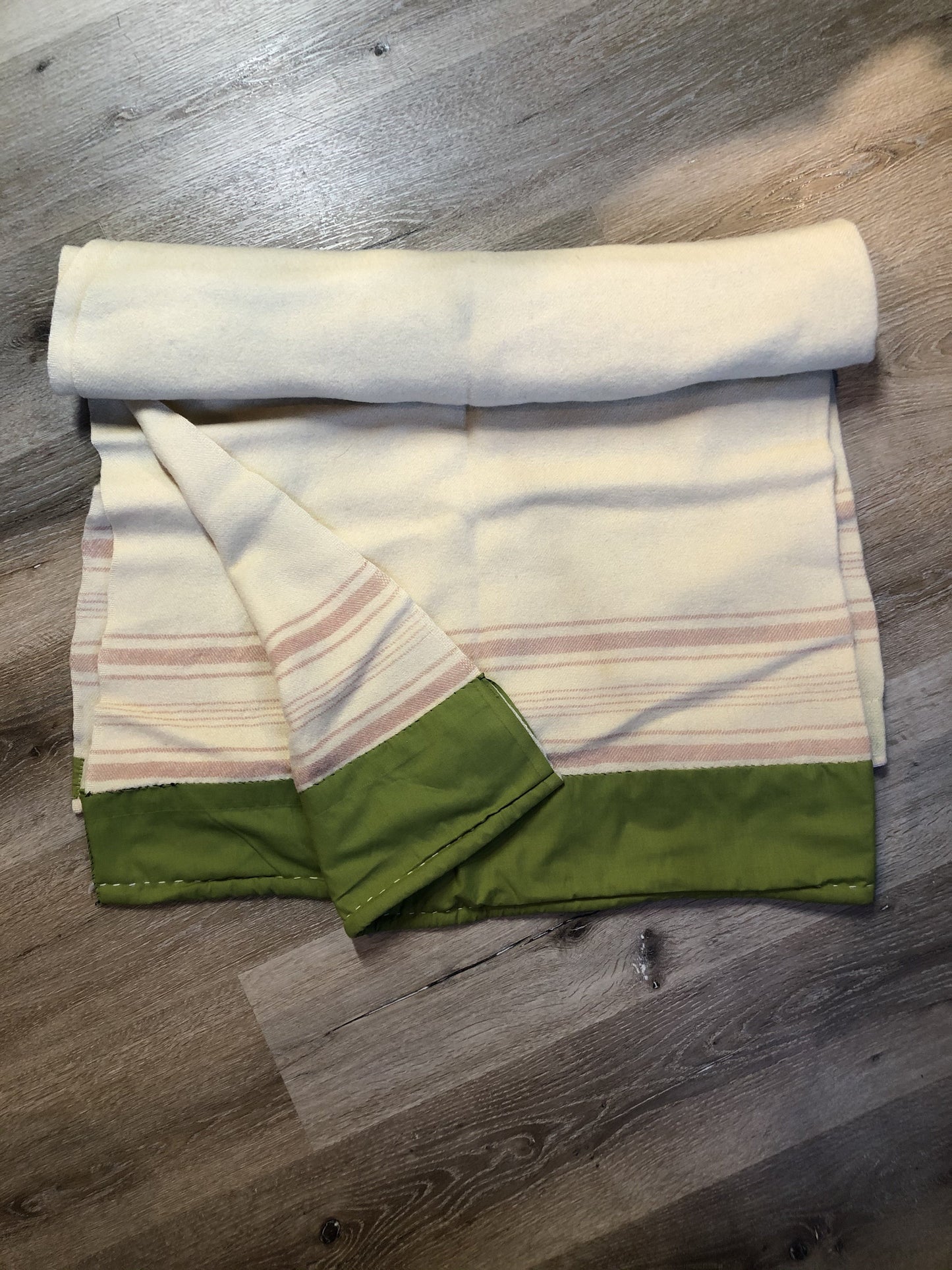 Kingspier Vintage - Vintage Boswell beige and pink stripe wool lap blanket with green reinforcement on the back of the ribbon.