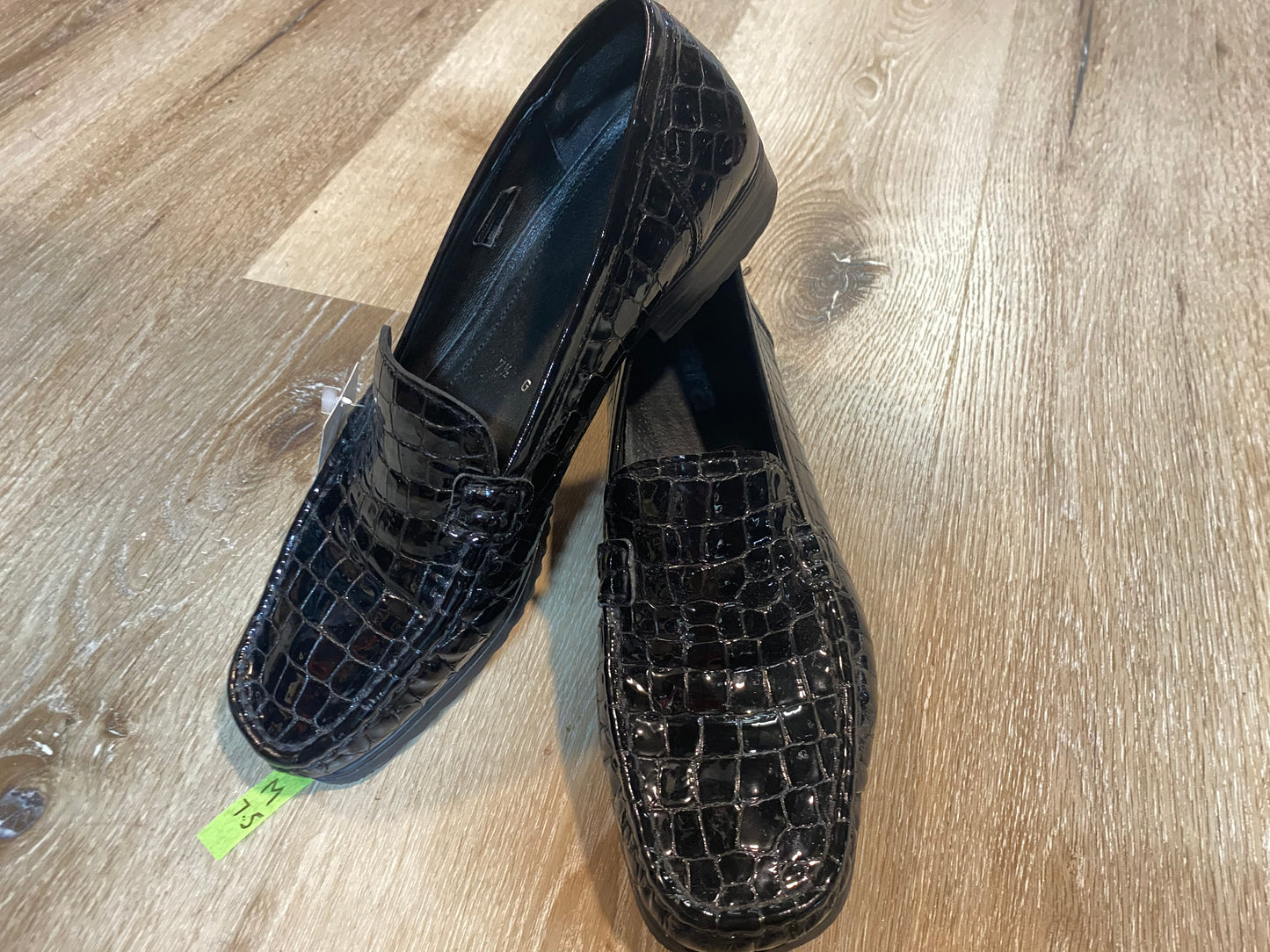 Kingspier Vintage - Black Reptile Venetian Style Loafers by Ara - Sizes: 7.5M 9W 39EURO, Made in Portugal, Designed in Germany, Rubber soles