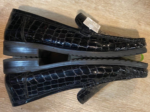 Kingspier Vintage - Black Reptile Venetian Style Loafers by Ara - Sizes: 7.5M 9W 39EURO, Made in Portugal, Designed in Germany, Rubber soles