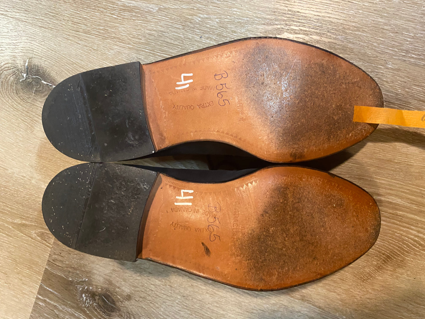 Kingspier Vintage - Black Lizard Collar Derbies by Dack’s Finest Quality Shoes for Men - Sizes: 8M 10W 41EURO, Made in Canada, Genuine Imported Lizard Collar with Matte Black Body, Extra Quality Leather Soles and Rubber Heels