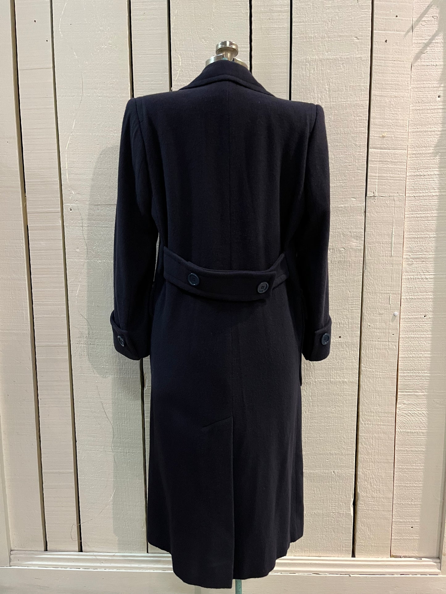 Vintage Fleurette of California from Nordstrom navy double breasted 100% camel hair coat with flap pockets.
Union Made in USA
Chest 41”