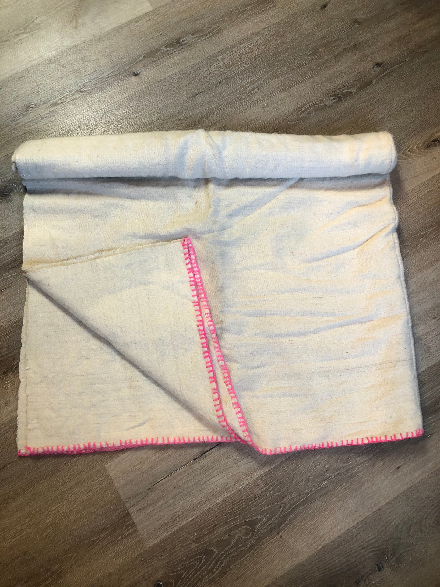 Kingspier Vintage - Handmade lightweight wool lap blanket with hot pink stitching and "AM" monogram stitched on one corner.