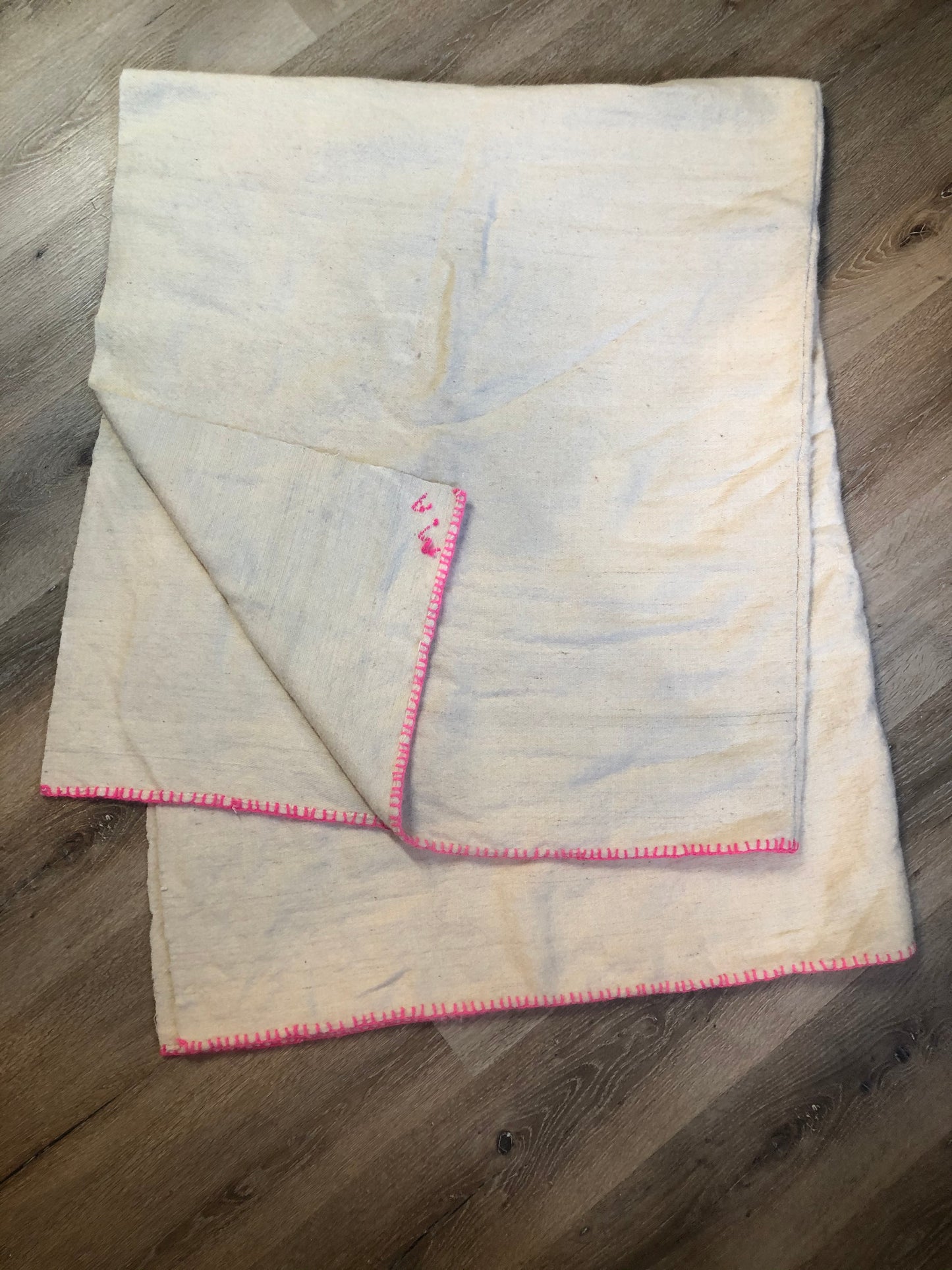 Kingspier Vintage - Handmade lightweight wool lap blanket with hot pink stitching and "AM" monogram stitched on one corner.