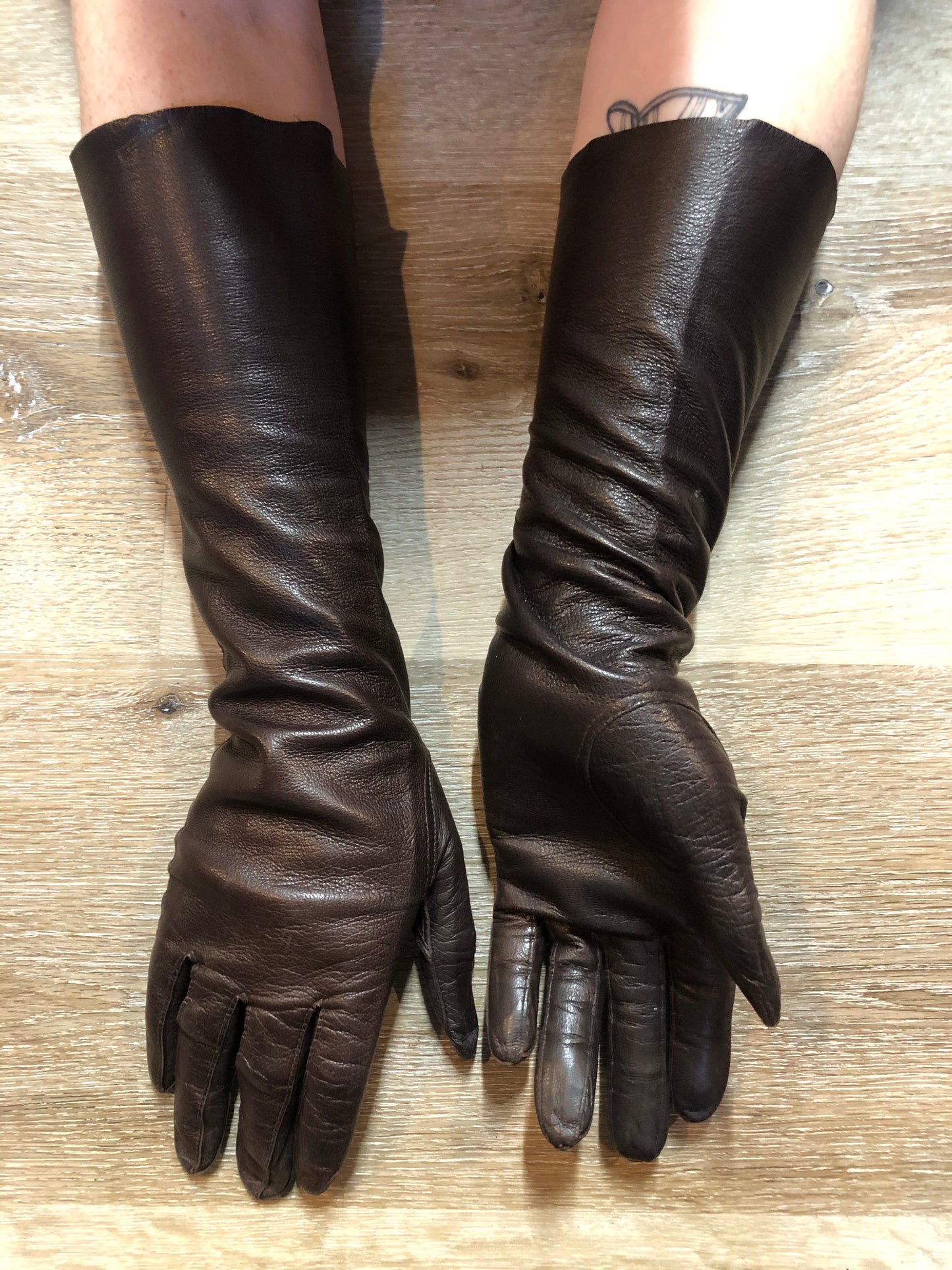 Kingspier Vintage - Dark brown kid leather three-quarter length gloves. Beautiful soft and lightweight leather. Made in France, Size small/ 7.