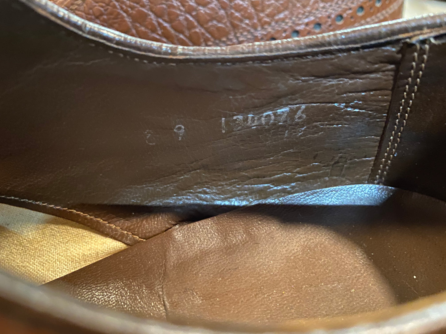 Kingspier Vintage - Brown Full Brogue Wingtip Derbies by The Florsheim Shoe - Sizes: 9M 11W 42EURO, Made in Canada, Large Full Grain Textured Leather, Some Flaking on Right Toe, Leather Soles, Rubber Heels