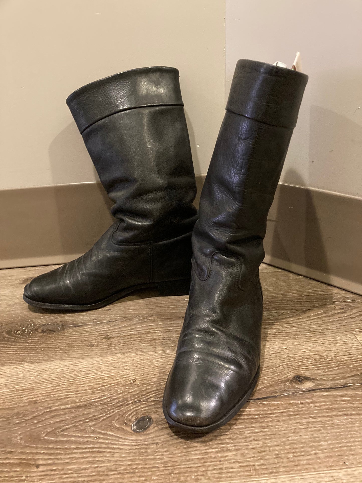 Vintage calf height black leather boots circa 1960. Leather lined with leather soles. Size 10M, 12W US, 43 EUR