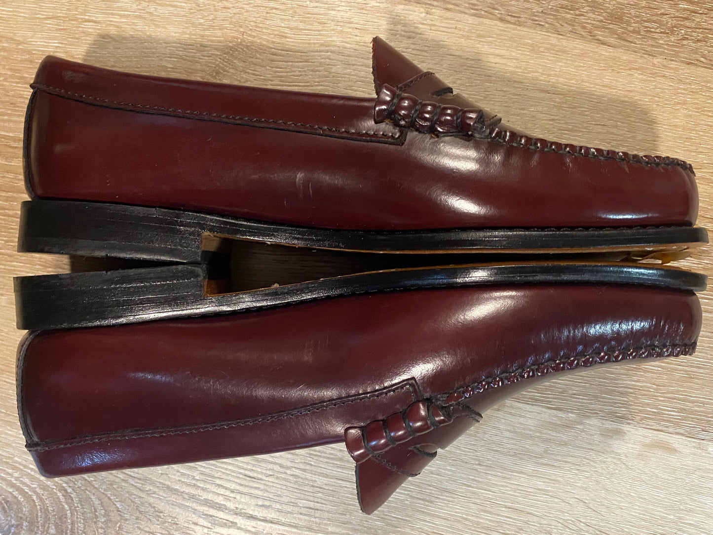 Kingspier Vintage - Burgundy Weejuns Penny Loafers by G.H Bass & Co - Sizes: 8.5M 10.5W 41-42EURO, Made in El Salvado, Balance Man-Made Materials, Leather Uppers and Outsoles