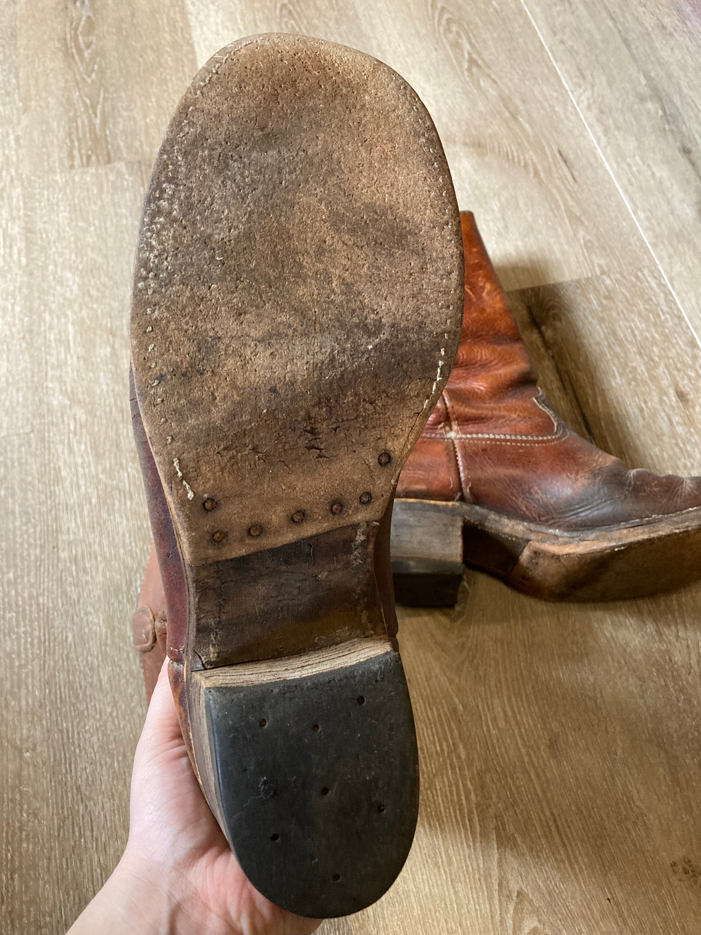 Vintage 70’s mid calf brown leather boots with leather soles. Size 9.5M/ 11.5W US/ 43 EUR