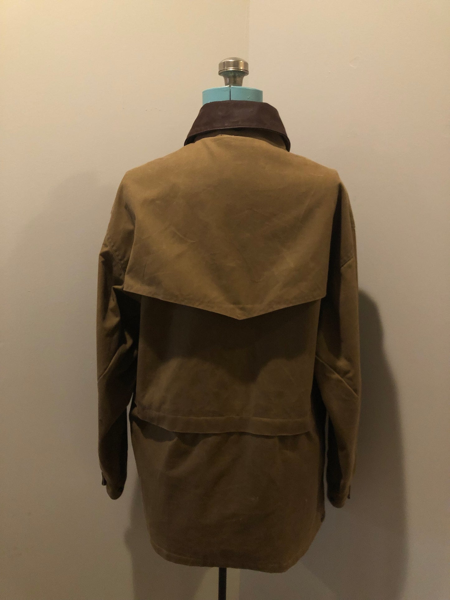 Vintage Australian Outback Collection Oilskin chore jacket with snap and zipper closure, flap pockets, wax cotton shell, plaid lining and leather trim. NWOT. Made in Canada - Kingspier Vintage