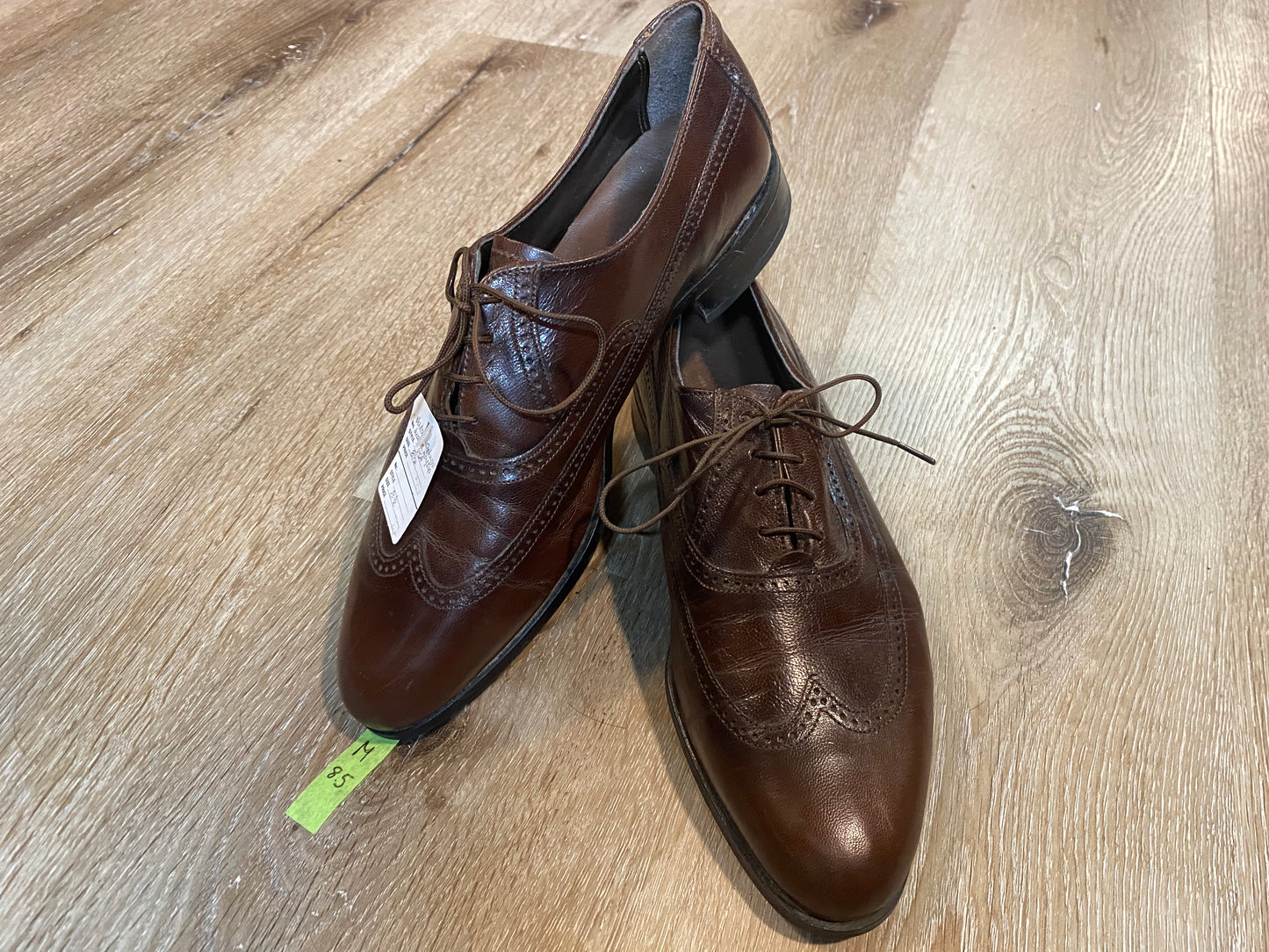Kingspier Vintage - Dark Brown Quarter Brogue Wingtip Oxfords by Oakwoods - Sizes: 8.5M 10.5W 41-42EURO, Made in USA, Genuine Kidskin Uppers, Leather Soles, Rubber Heels
