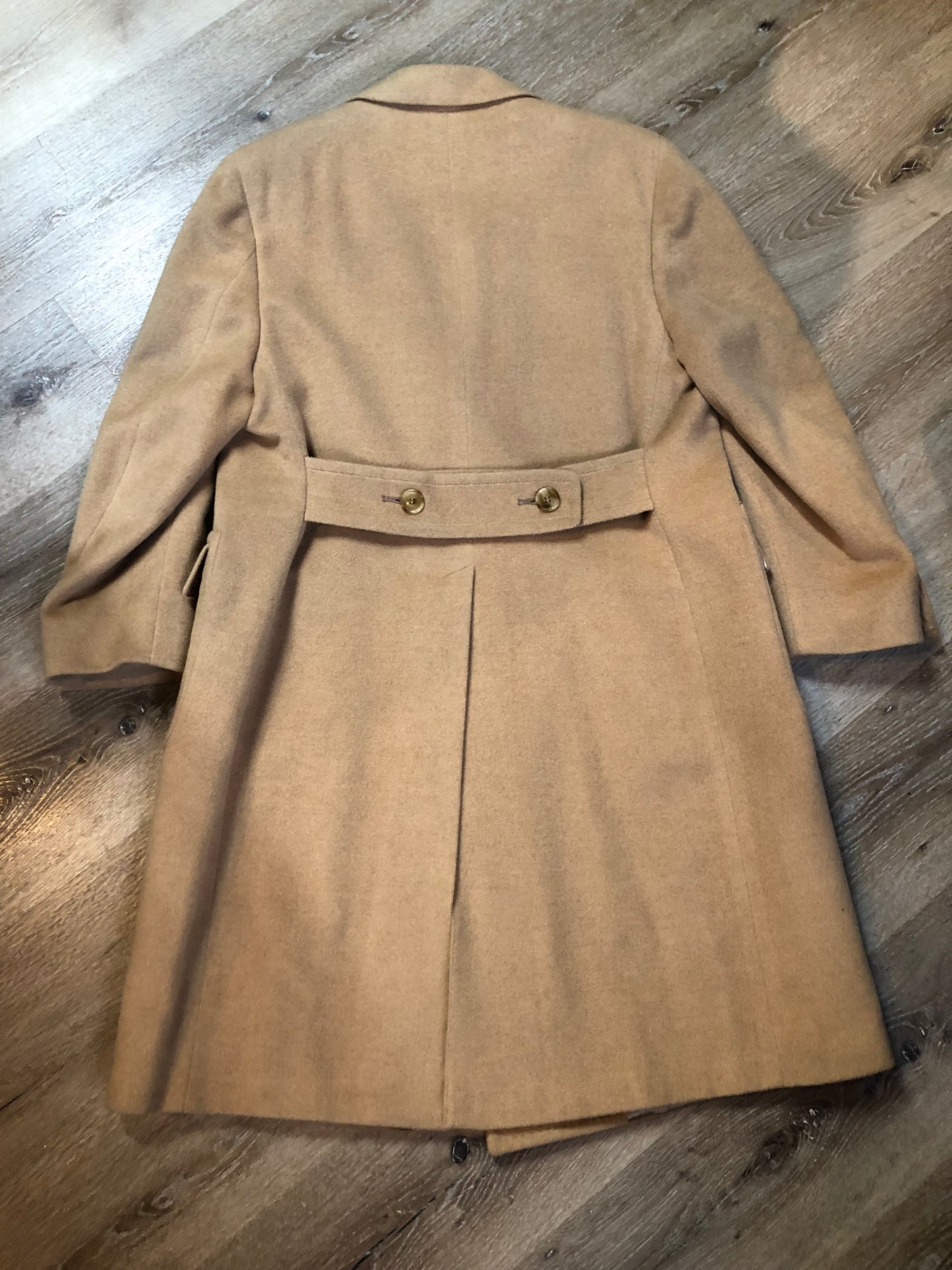 Vintage Saks Fifth Avenue full length double breasted coat in natural camel hair with flap pockets and satin lining. Union made in USA - Kingspier Vintage