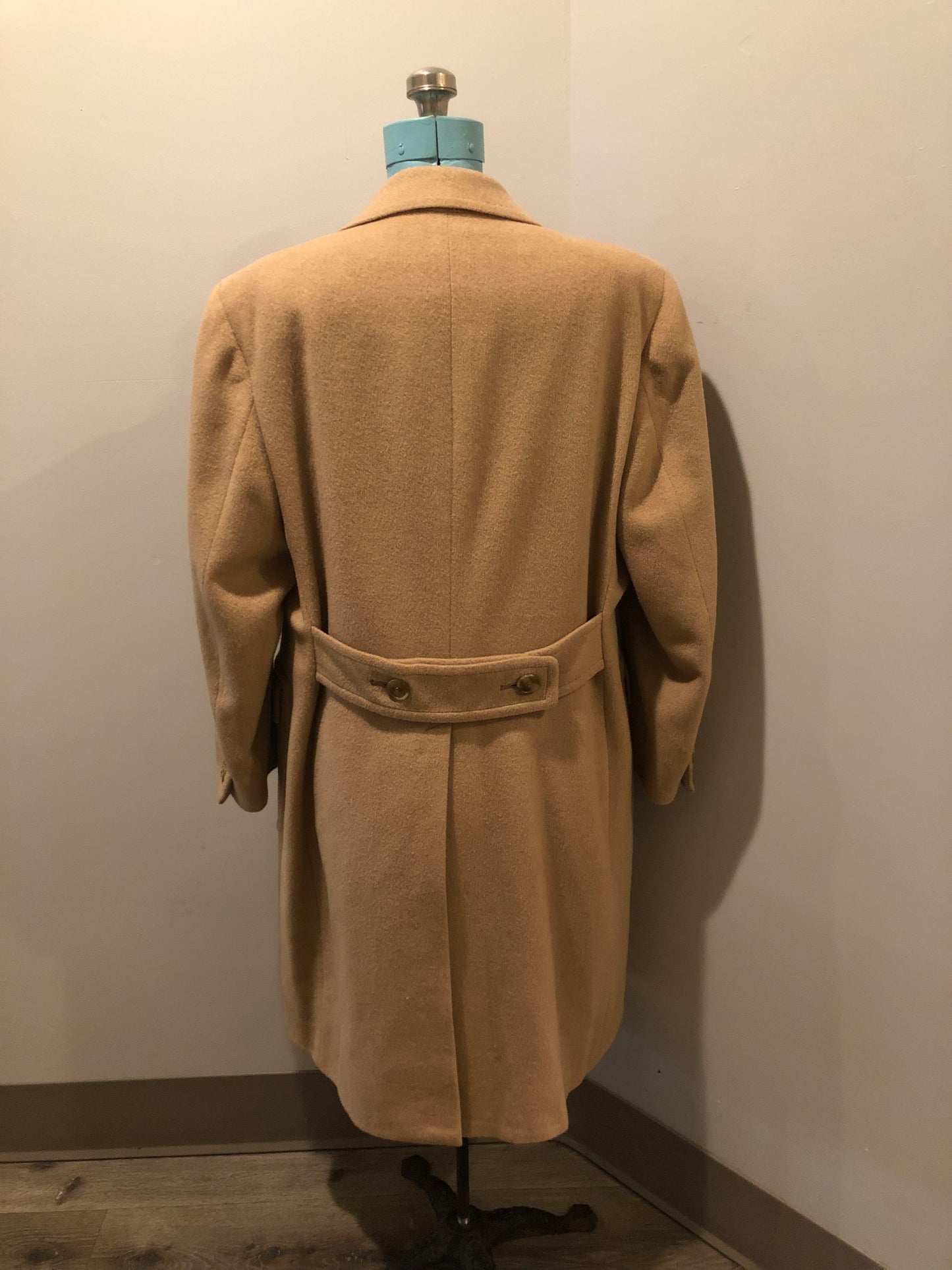 Vintage Saks Fifth Avenue full length double breasted coat in natural camel hair with flap pockets and satin lining. Union made in USA - Kingspier Vintage