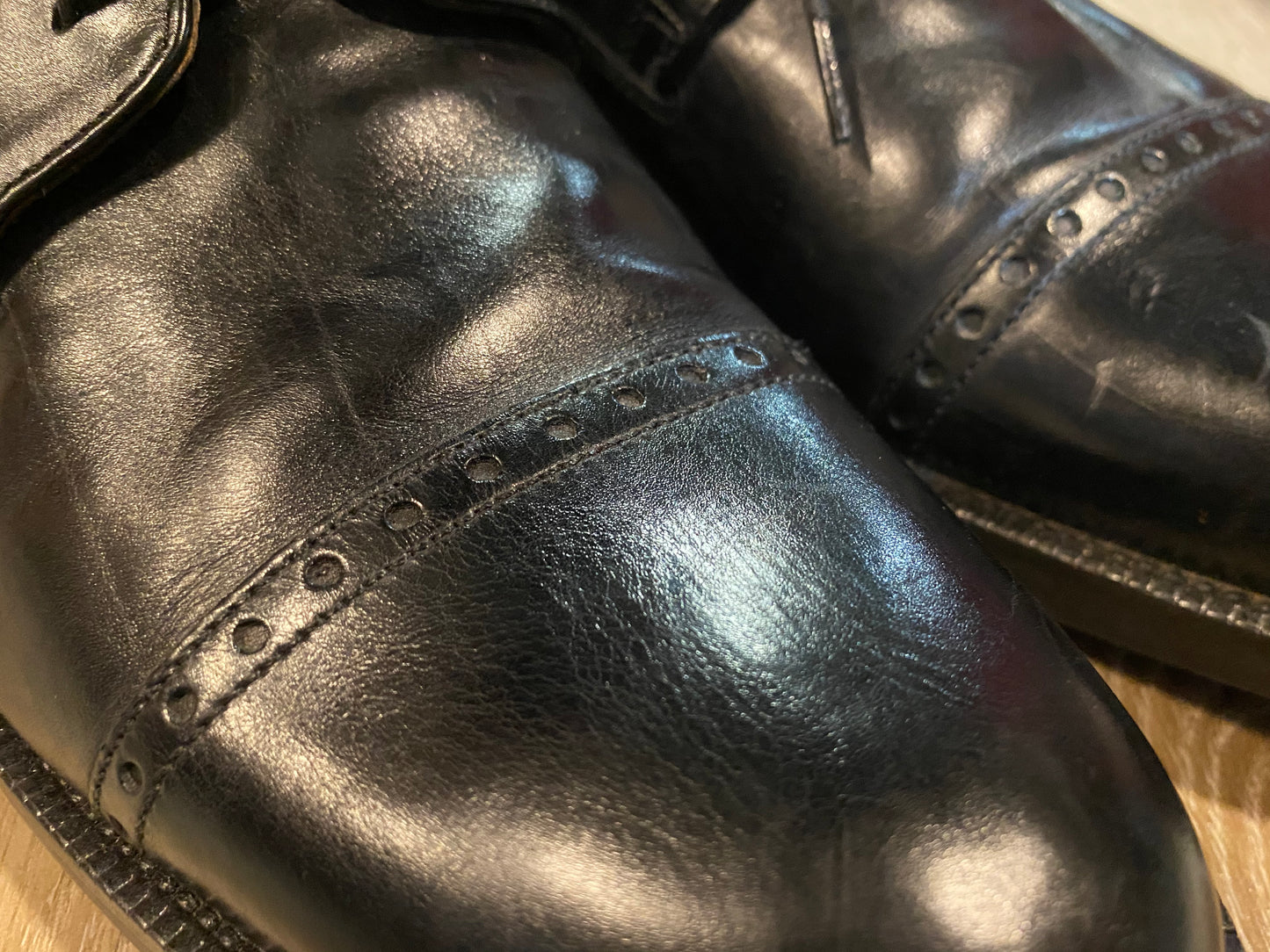 Kingspier Vintage - Black Sheep Skin Quarter Brogue Cap Toe Derbies by Johnston & Murphy Signature Series - Sizes: 8.5M 10.5W 41-42EURO, Made in India, Leather and Rubber Soles