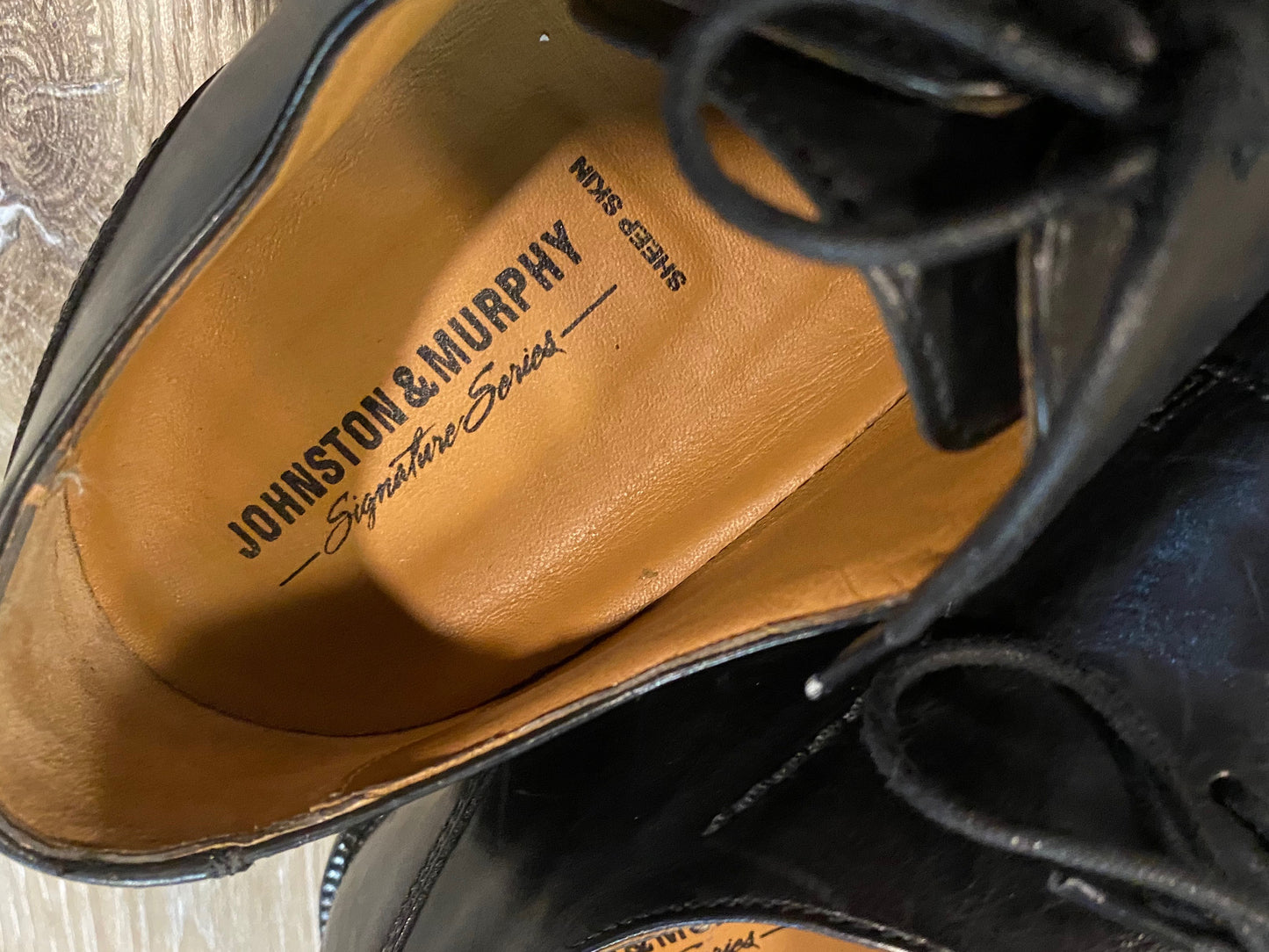 Kingspier Vintage - Black Sheep Skin Quarter Brogue Cap Toe Derbies by Johnston & Murphy Signature Series - Sizes: 8.5M 10.5W 41-42EURO, Made in India, Leather and Rubber Soles