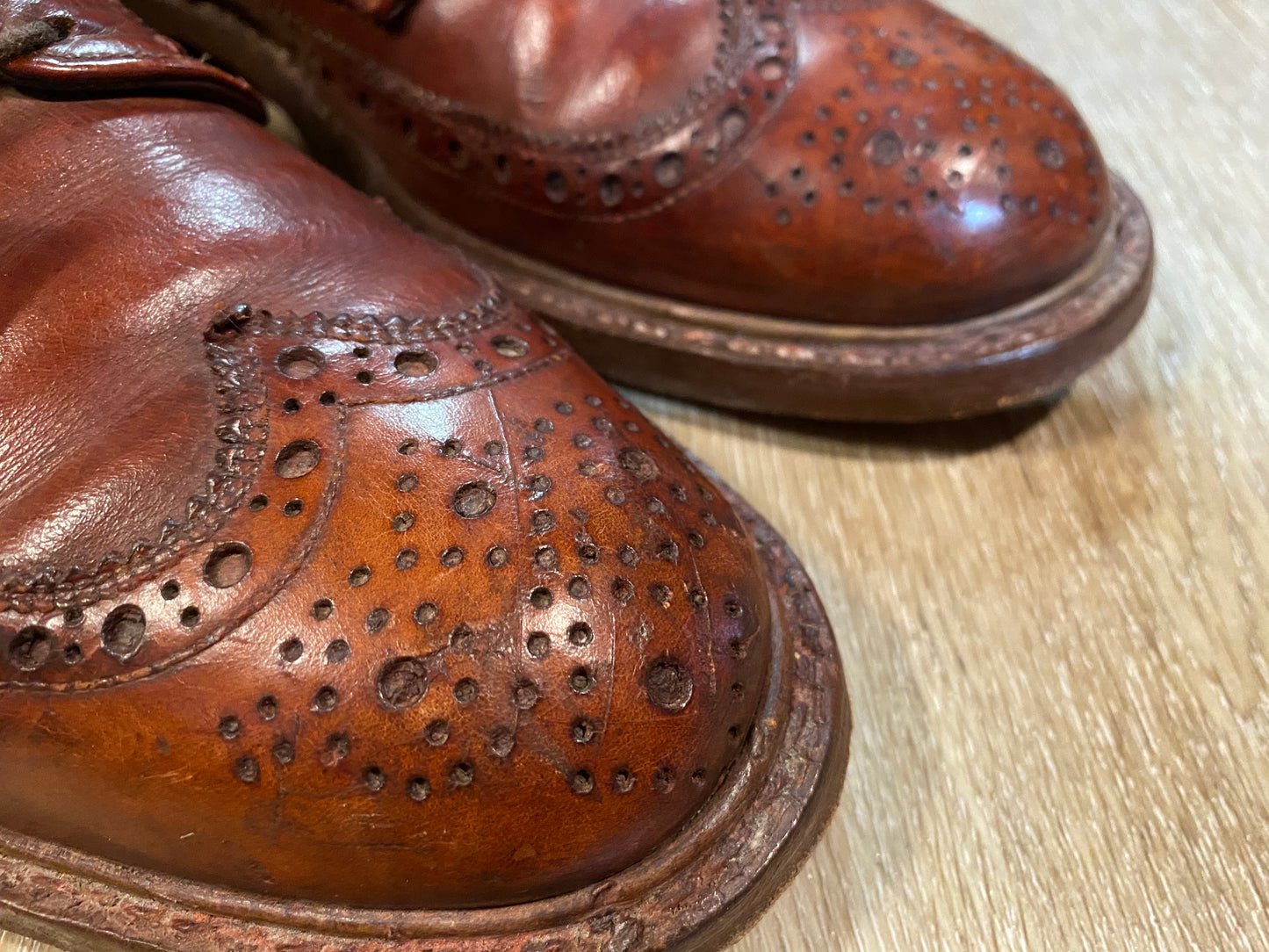 Kingspier Vintage - Brown Leather Full Brogue Wingtip Derbies - Sizes: 9M 11W 42EURO, Johnson Written in Pen on Sole of Left Shoe, Discolouration on Tongues, Cat's Paw Won't Slip Rubber Soles