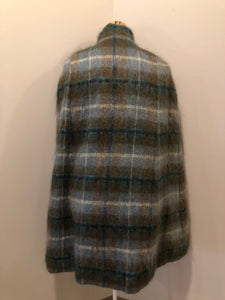 Kingspier Vintage - Green plaid mohair cape with collar, wooden buttons, arm slits and inside lining. Size large.