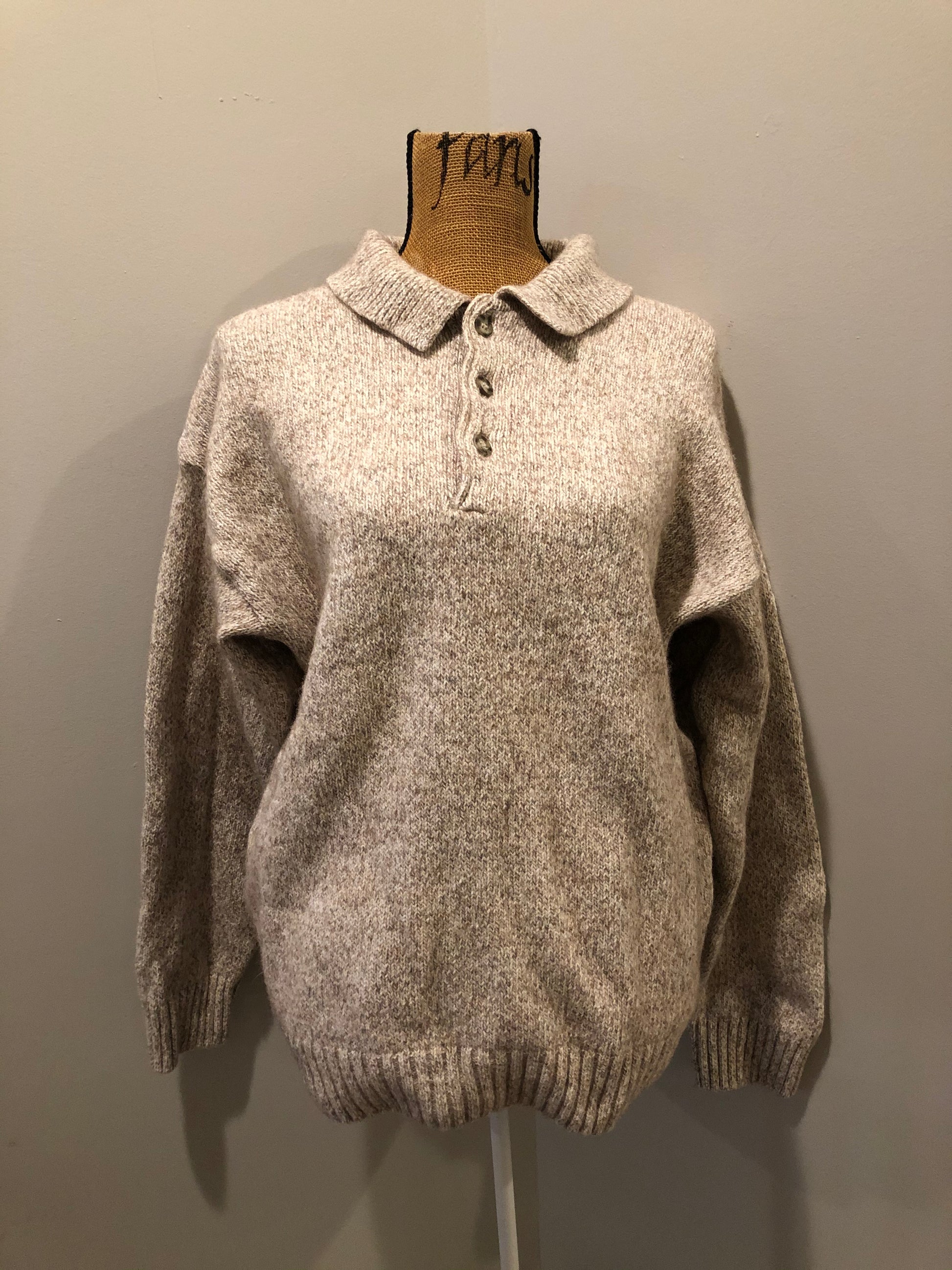 Kingspier Vintage - Northwoods wool and cotton blend sweater in beige. Made in Canada. Size medium.
