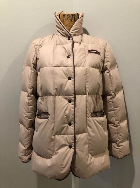 Kingspier Vintage - Vintage light pink down-filled puffer jacket with brown piping detail, snap closures, zipper closures and two welt pockets. Size 8.