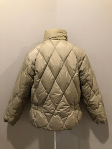 Kingspier Vintage - Helly Hansen reversible charcoal and beige down-filled puffer jacket. This jacket is quilted with zipper closure and zip pockets on both sides. Size Large.