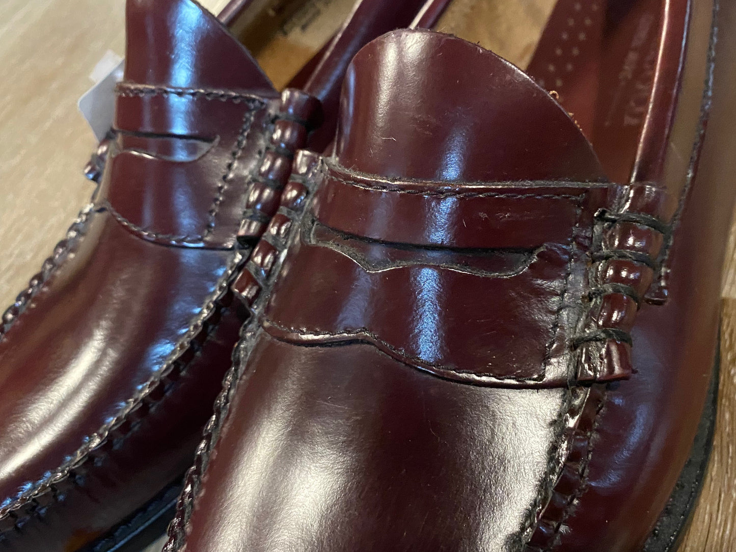 Kingspier Vintage - Burgundy Weejuns Penny Loafers by G.H Bass & Co - Sizes: 8.5M 10.5W 41-42EURO, Made in El Salvado, Balance Man-Made Materials, Leather Uppers and Outsoles