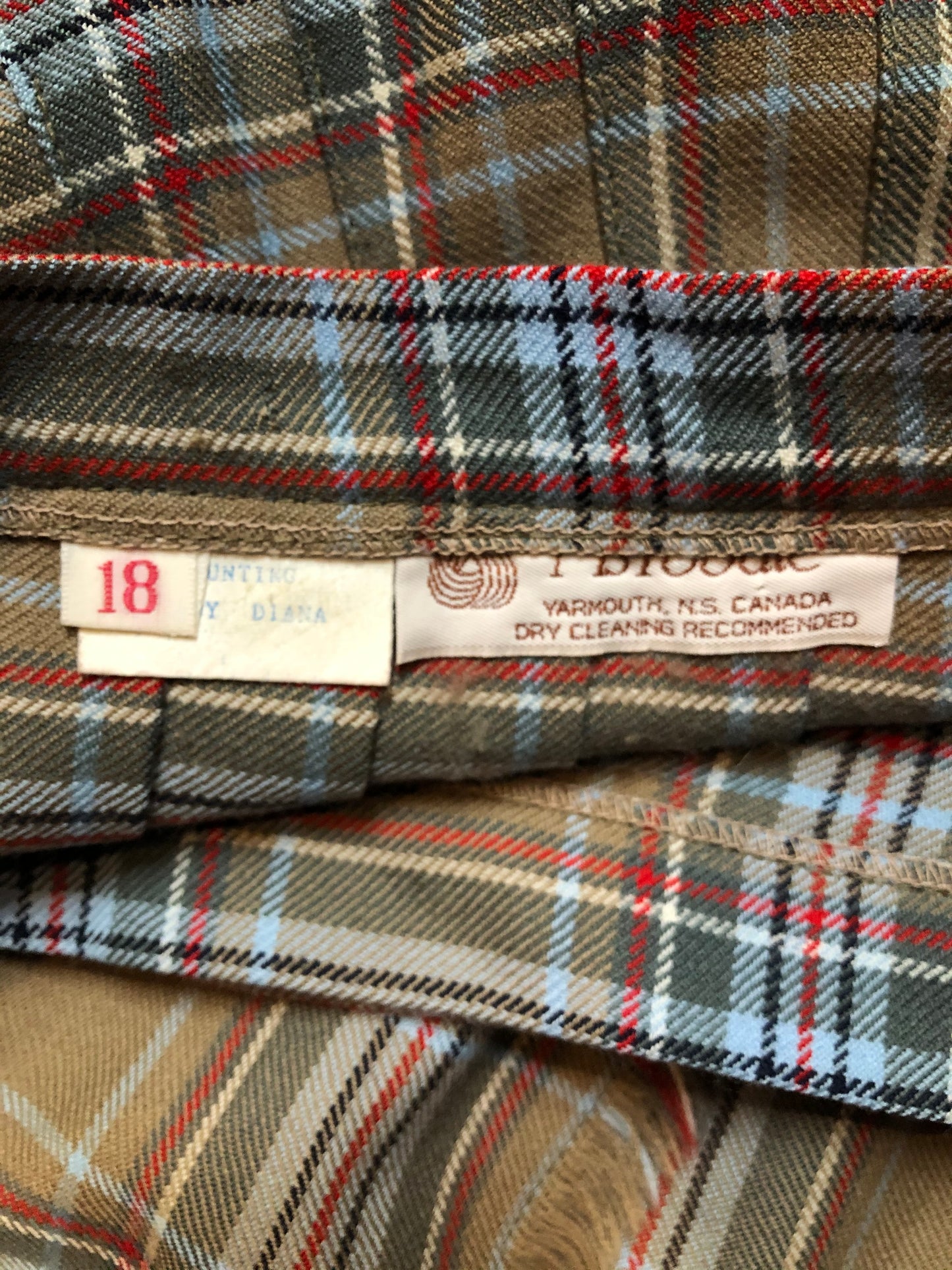 Kingspier Vintage - Vintage Diana Princess of Wales tartan 100% wool kilt. Made in Yarmouth, Nova Scotia, Canada.