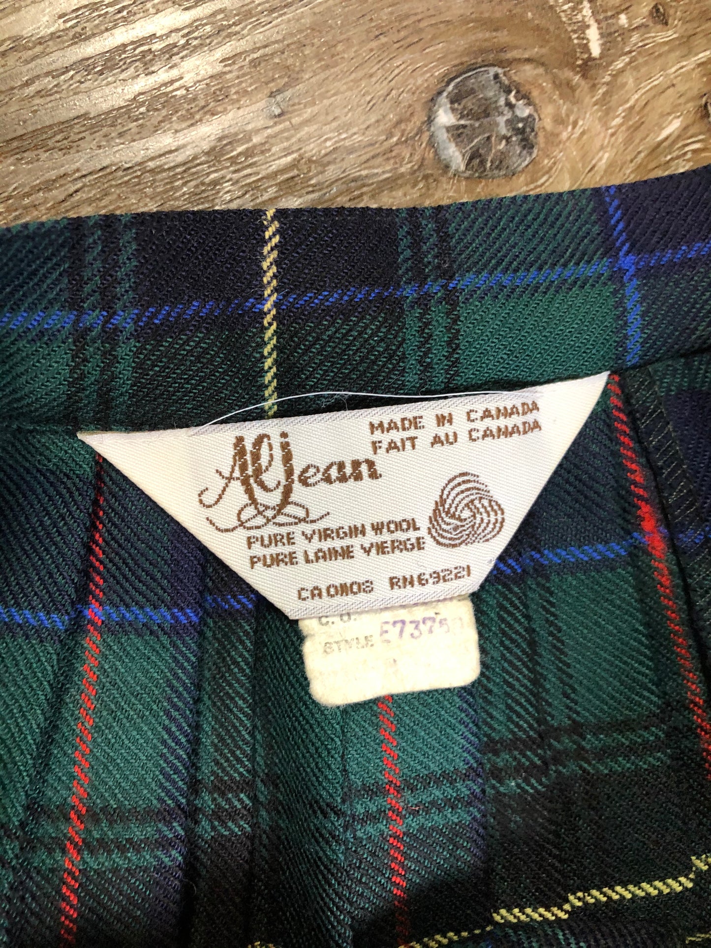 Kingspier Vintage - Al Jean 100% pure virgin wool kilt in green, blue and black plaid. Made in Canada.