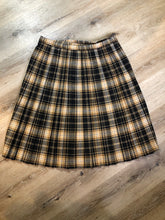 Load image into Gallery viewer, Kingspier Vintage - Pitlochry Knitwear black, white and brown plaid 100% wool kilt.
