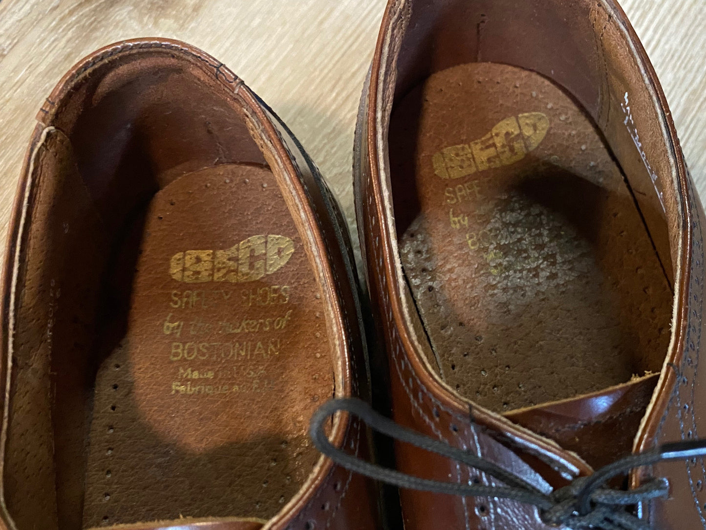 Kingspier Vintage - 1980s Brown Steel Toe Full Brogue Wingtip Oxfords by Seco for Bostonian - Sizes: 9.5M 11.5W 42-43W, Made in USA, Vibram Rubber Heels, Man Made In-Soles and Out-Soles