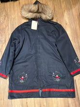 Load image into Gallery viewer, Vintage 80’s Grenfell Handicrafts navy blue northern parka with 100% cotton shell, wool lining,zipper closure,two patch pockets, fur trimmed hood and hand embroidered snowshoeing details.

Handmade in Canada
Chest 54”
