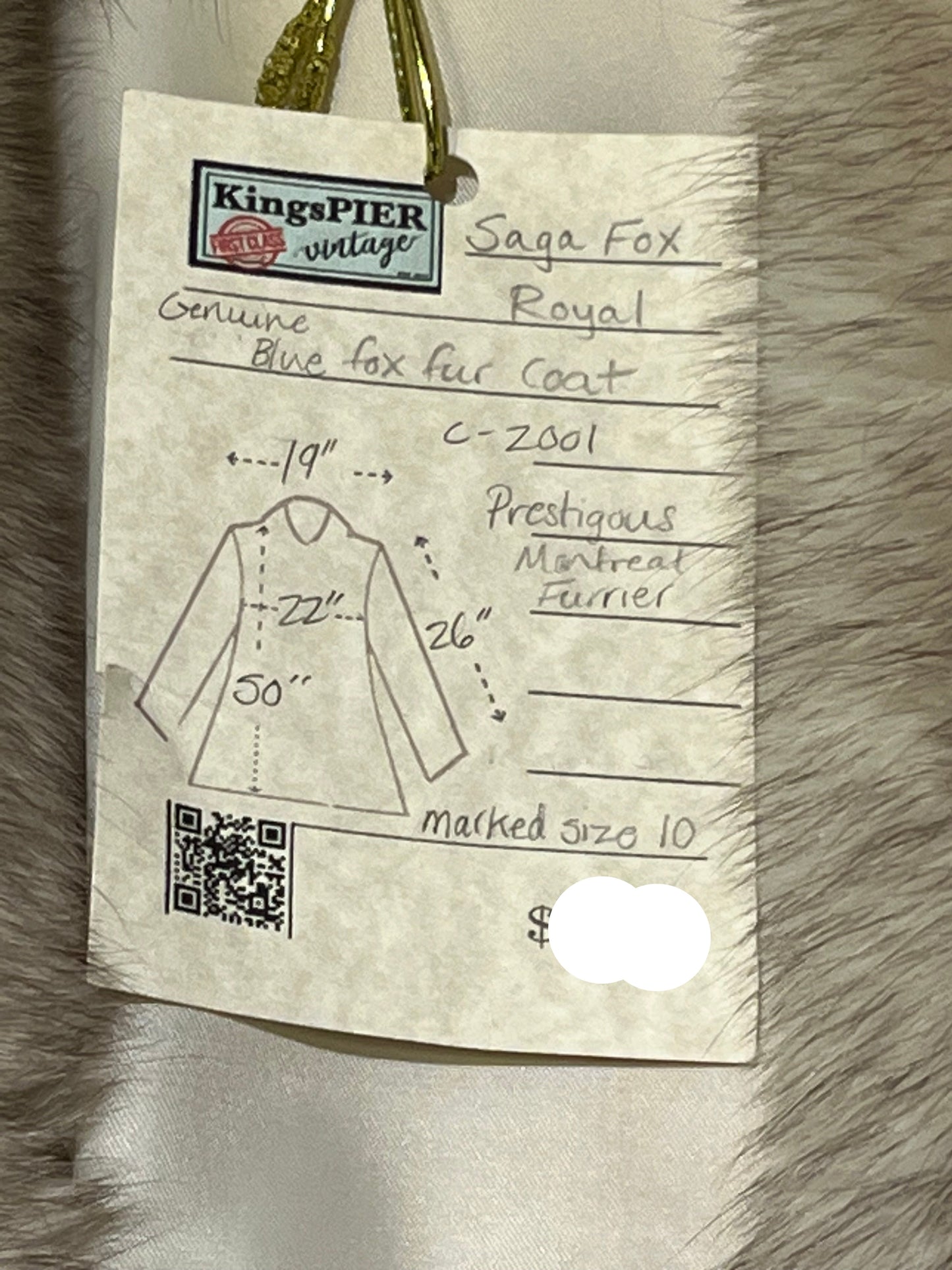 Vintage Saga Fox Royal Genuine Blue Fox Fur Coat with hook and eye closures and two front pockets.
Size 10