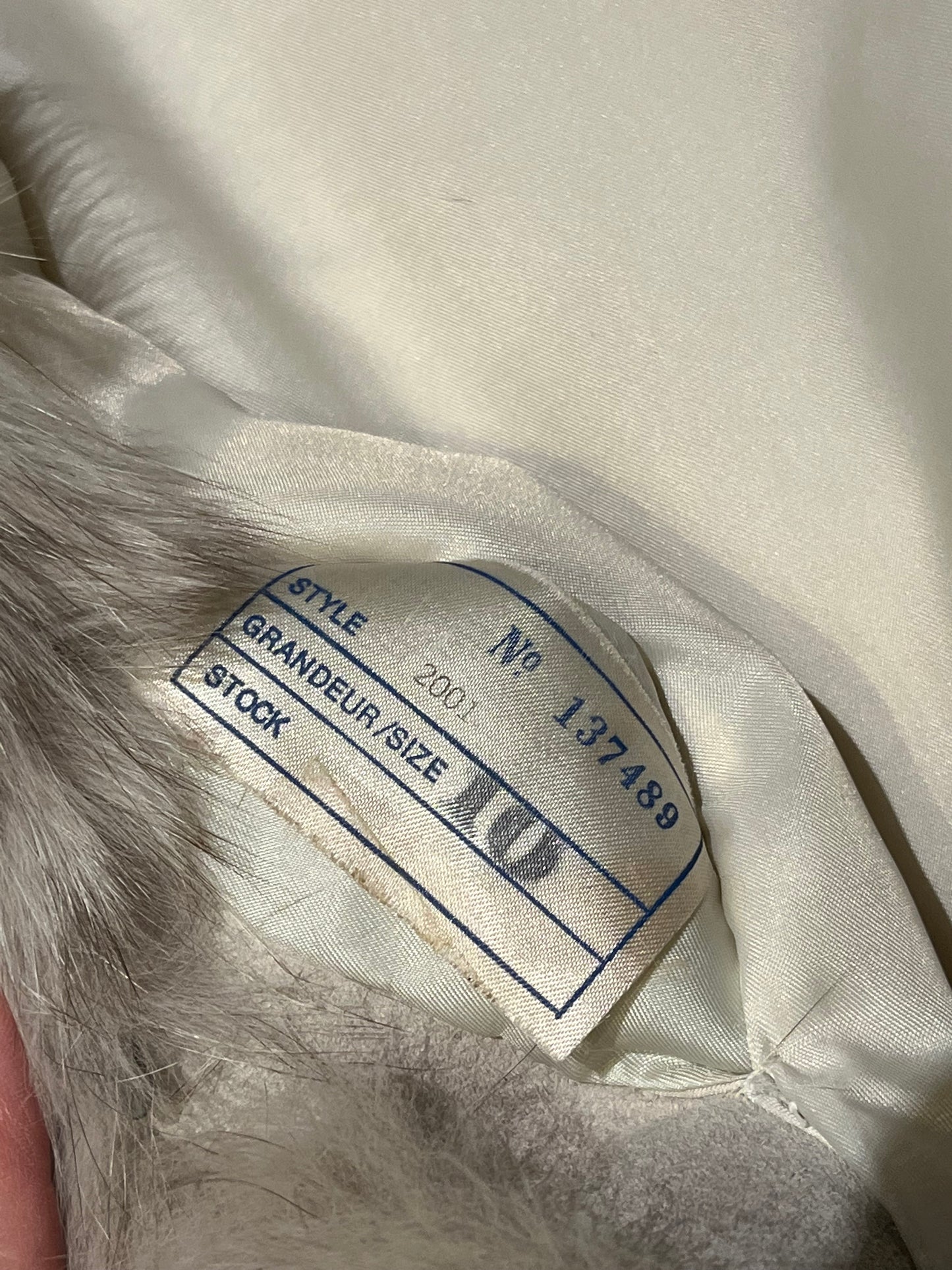 Vintage Saga Fox Royal Genuine Blue Fox Fur Coat with hook and eye closures and two front pockets.
Size 10