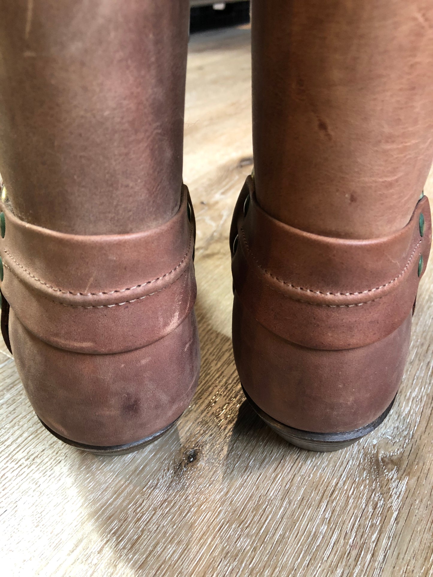Kingspier Vintage - Double H brown leather motorcycle boots.
Size 8.5 Mens
The uppers and soles are in excellent condition, as new.