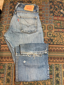 Levi’s 514 - 32”x31 Denim Jeans  Vintage Red Tab  Lower rise  Zip fly  Straight leg  Lighter wash  100% cotton  labeled 32”x30”  Made in Mexico -  Kingspier vintage