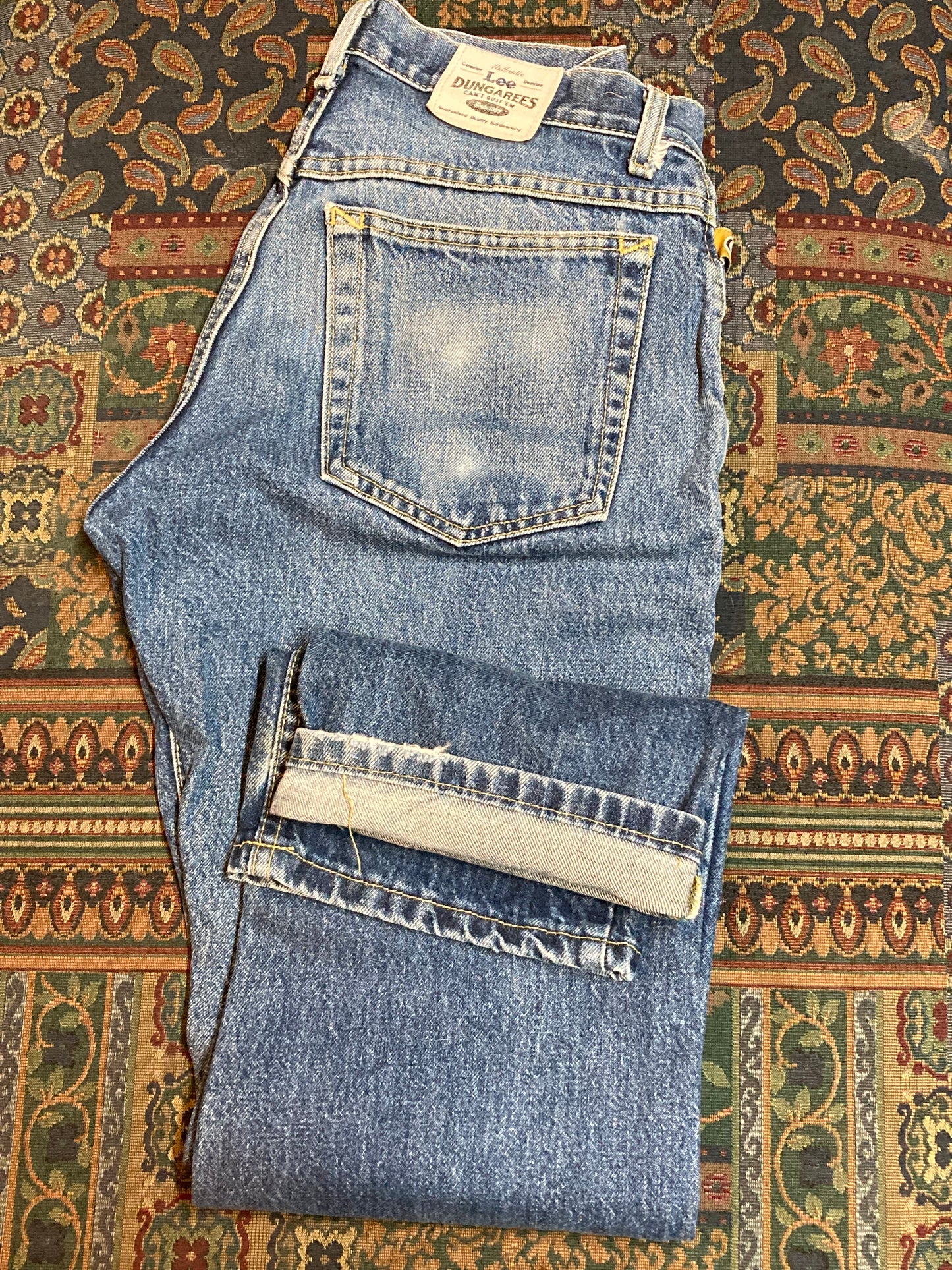 Vintage Lee Dungarees - 30”x30” Denim Jeans 100% cotton High rise Straight leg Medium wash Made in USA - Kingspier Vintage