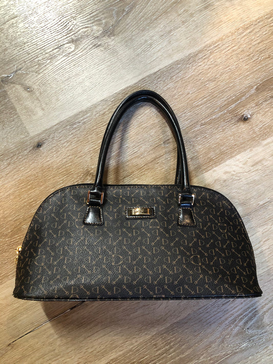 Kingspier Vintage - Maskof black printed leather handbag with three inside compartments.