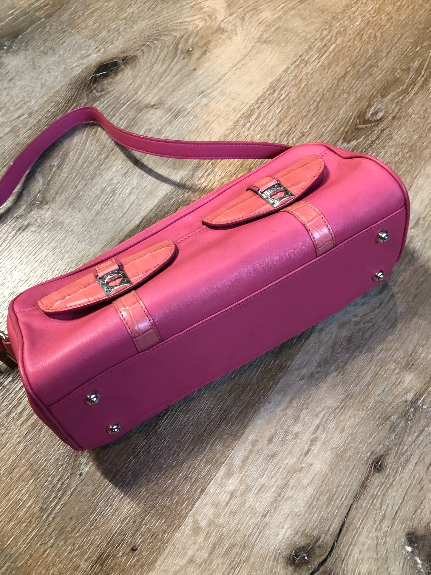 Kingspier Vintage - Brighton bubble gum pink leather handbag with leather croc-embossed details, heart motifs and colourful stripe lining.