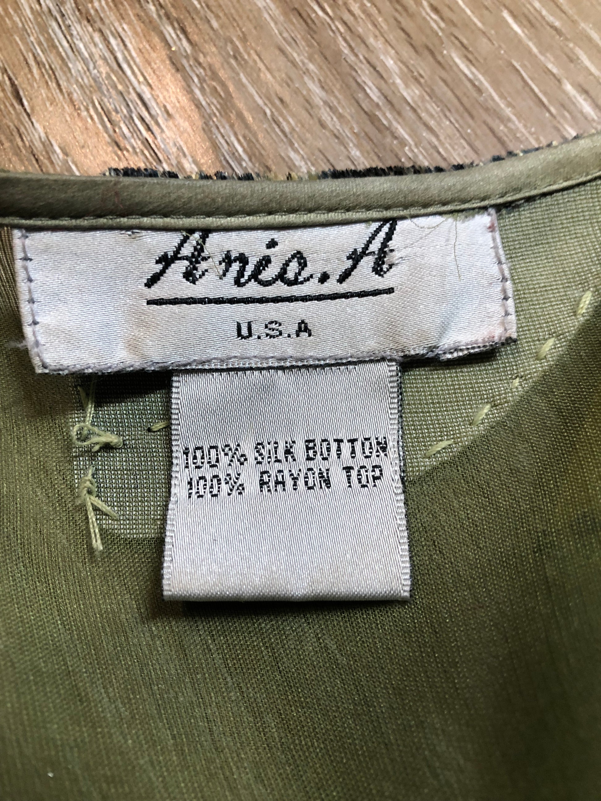 Kingspier Vintage - Vintage Amis. A 100% silk with velvet overlay duster with koi fish design and glass bead tassels and embellishments.