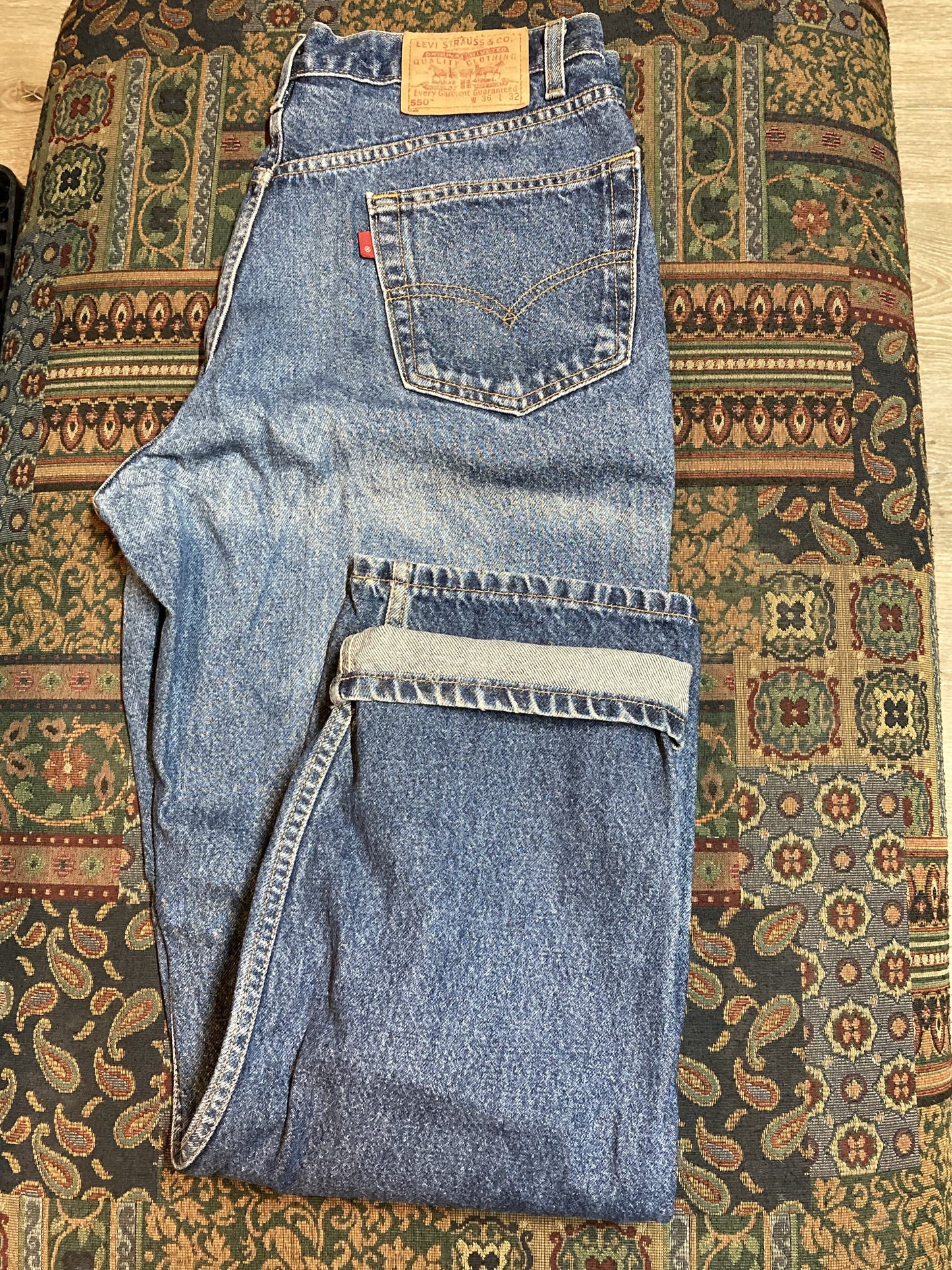 Levi’s 550 Vintage Red Tab Denim Jeans - 34”x31”, Made in El Salvador - Kingspier Vintage