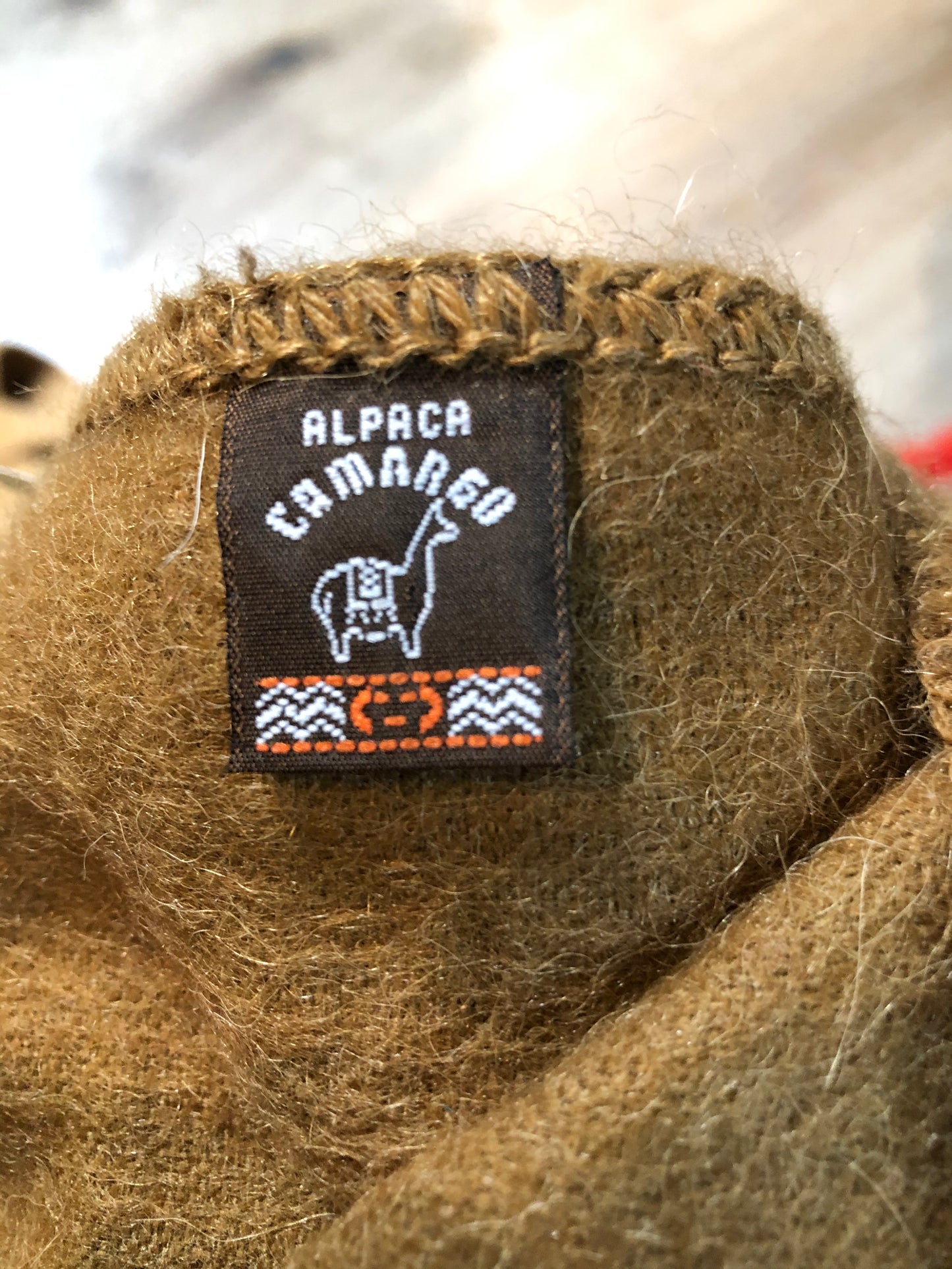 Kingspier Vintage - Alpaca Camargo light brown 100% alpaca wool scarf. Made in Peru.